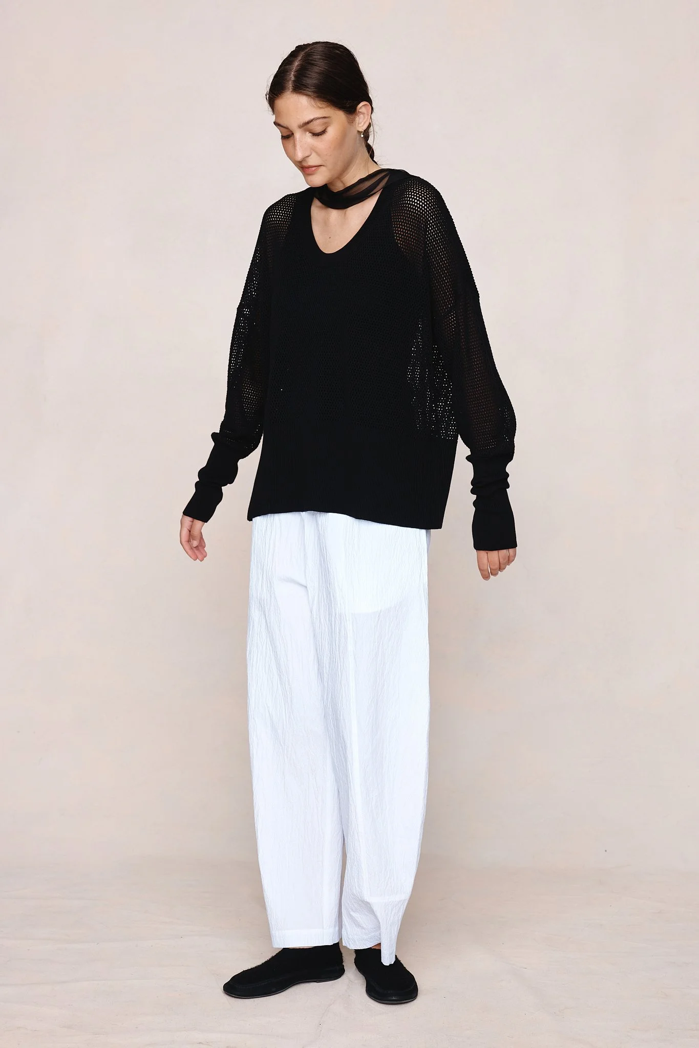 HOPE JUMPER BLACK3.jpeg