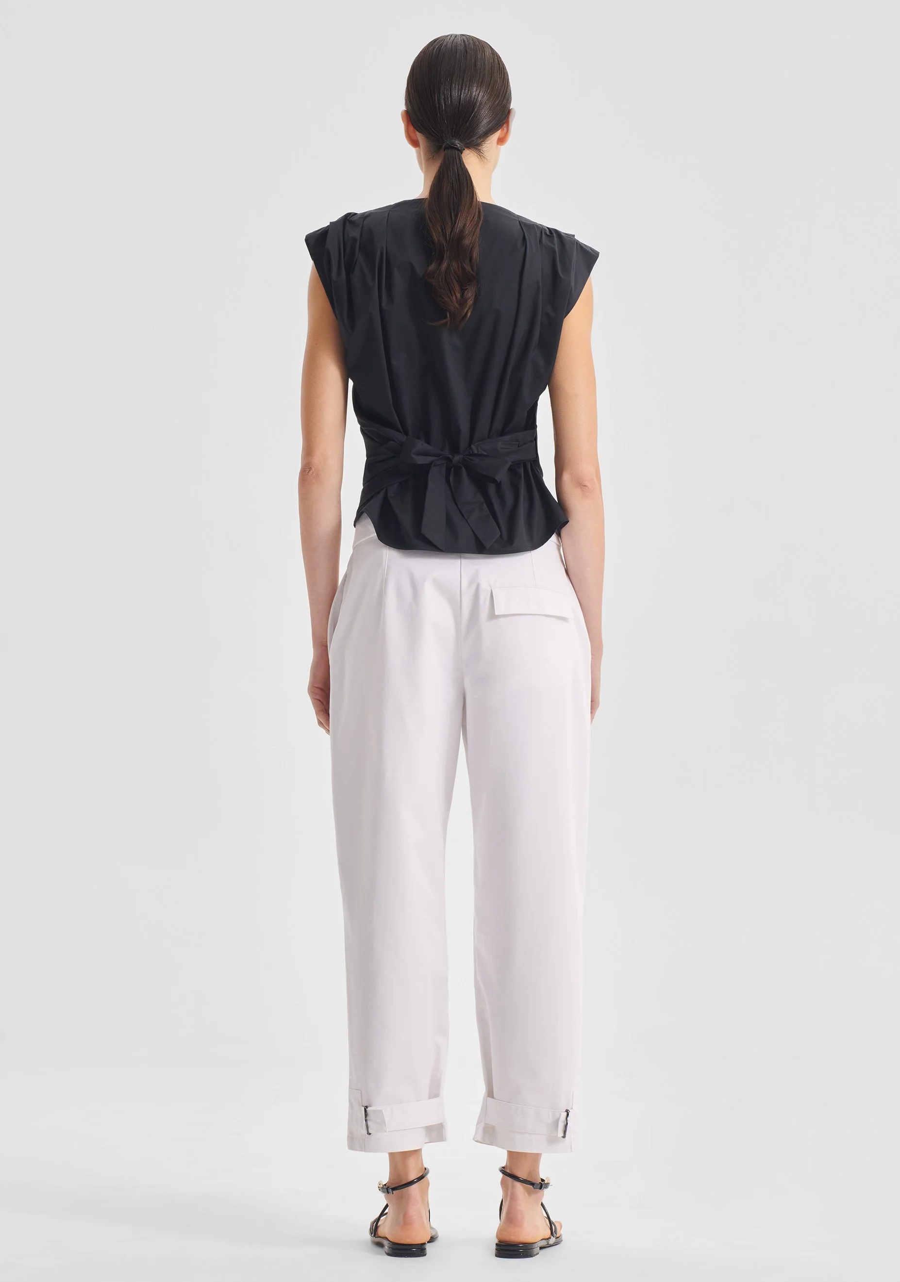 Morrison-SS25-Felix-Top-Black_4.jpg