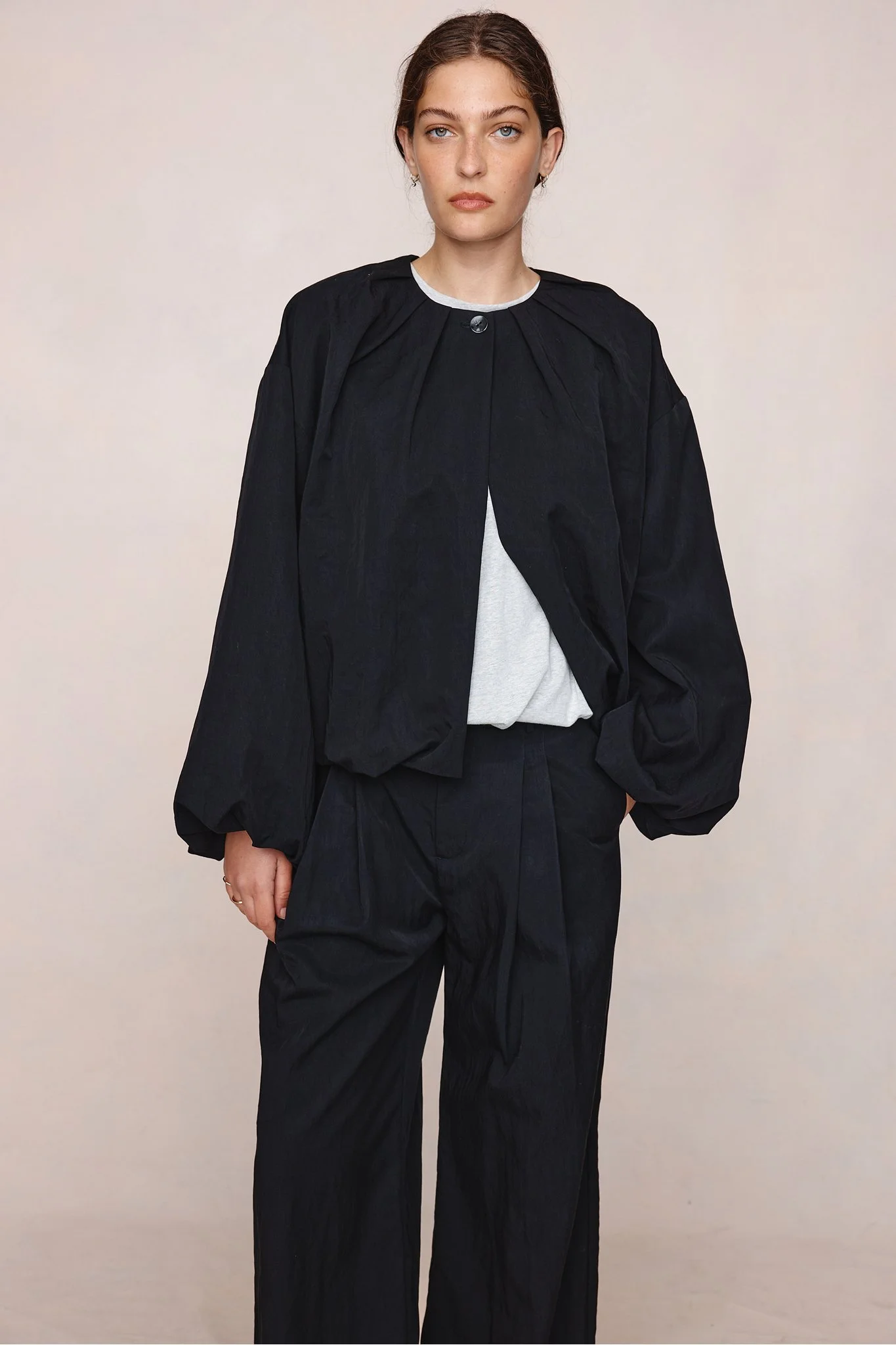 OVE JACKET BLACK5.jpeg