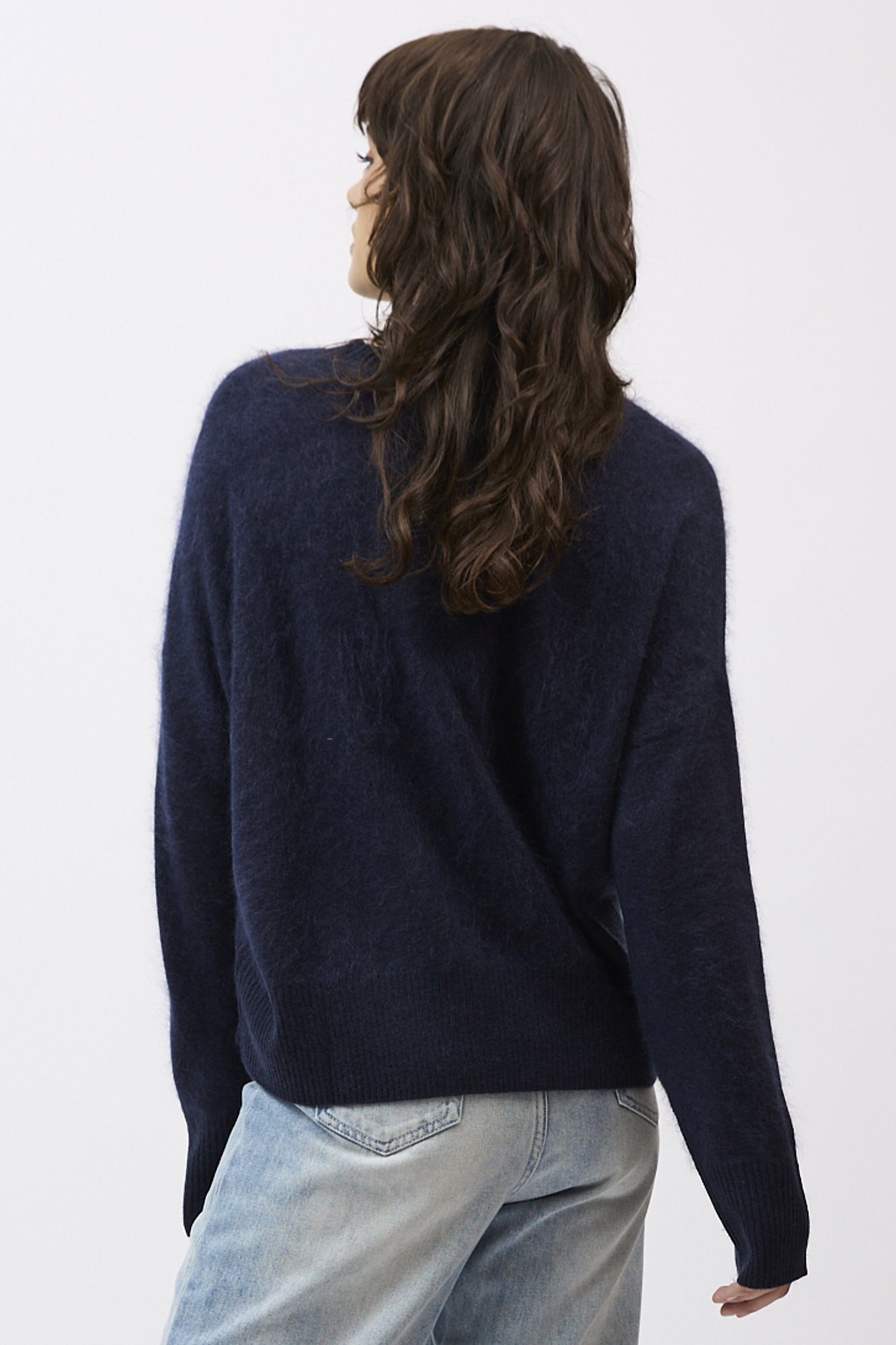 Mia Fratino_26938_Edith Crew_Midnight_ 5.jpeg