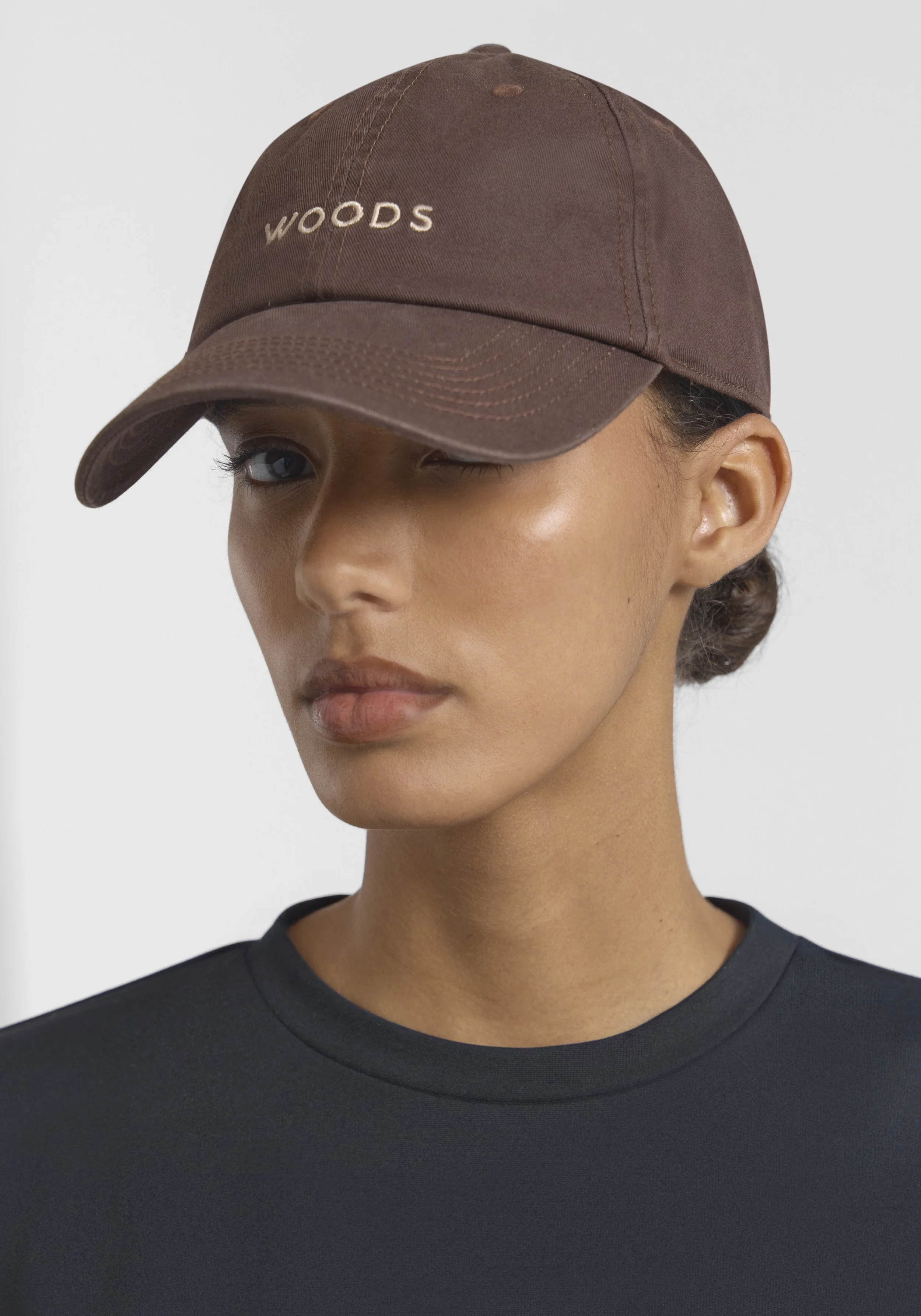 VIKTORIA AND WOODS | CHOCOLATE WOODS CAP.