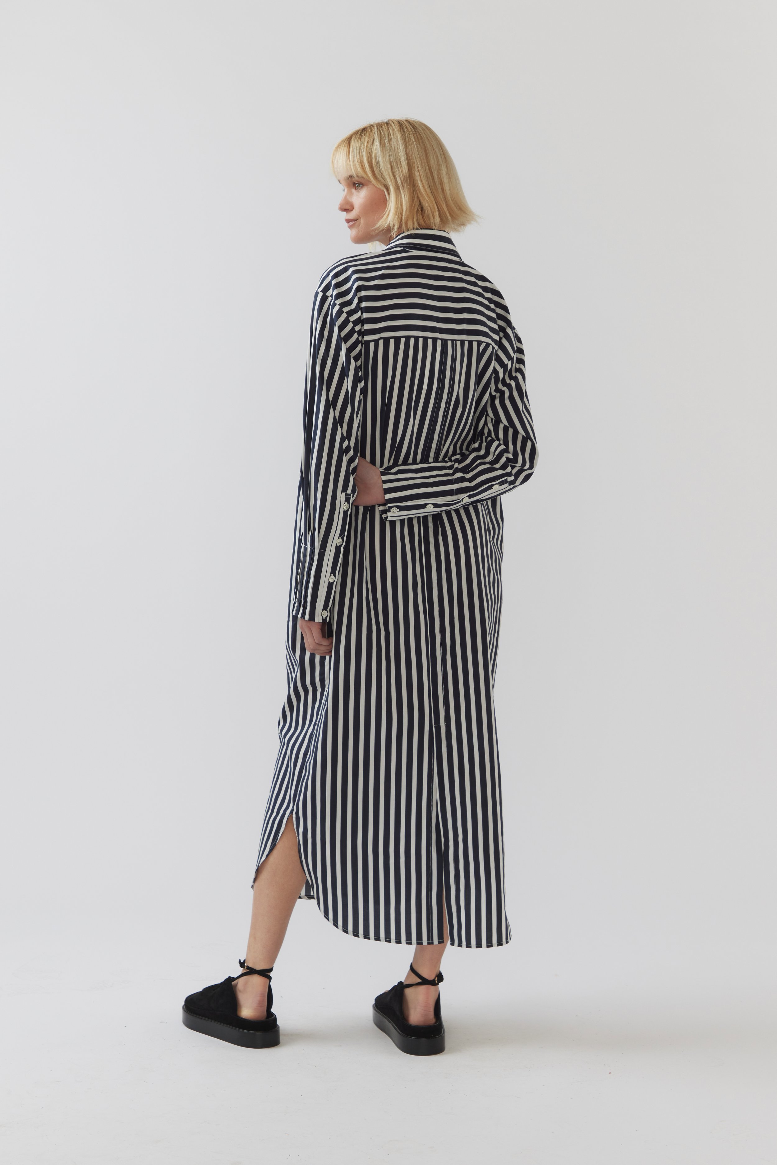DEMI NAVY AND WHITE STRIPE_021.jpg