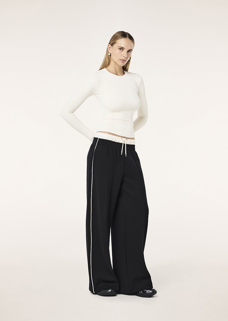 TRIUMPH DUAL PANT_262P063_BLACK WHISPER WHITE-04.jpeg