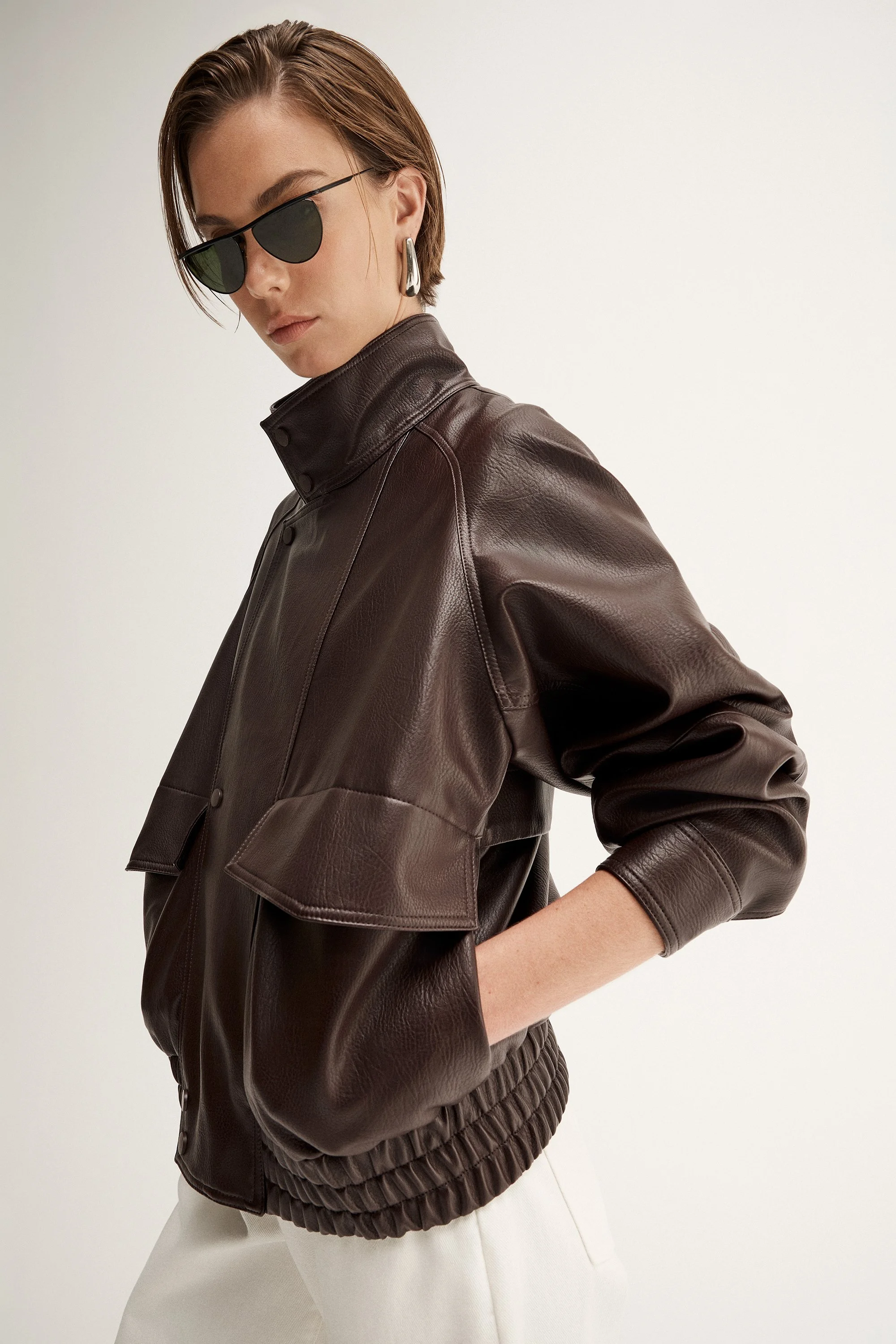 K61532_243_5 10.jpeg