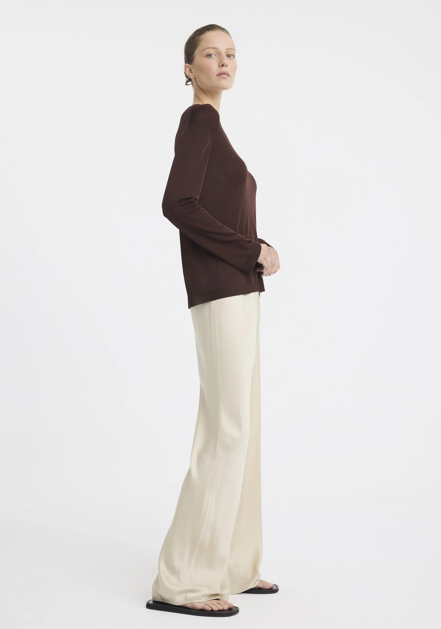 Morrison-SS26-Carlos-Knit-Pullover-Espresso_3.jpeg