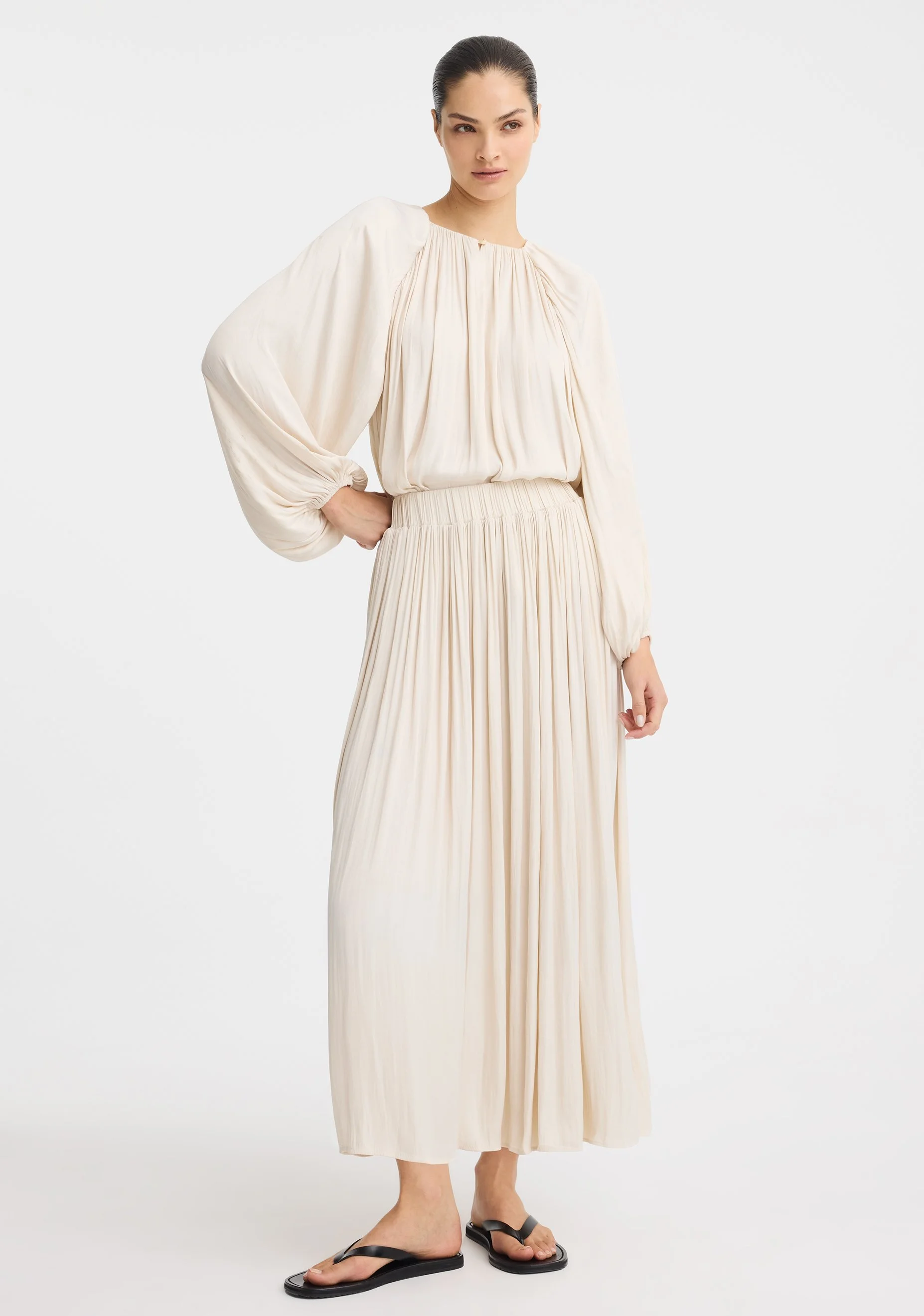 MORRISON | NOUGAT VIVIENNE SKIRT.