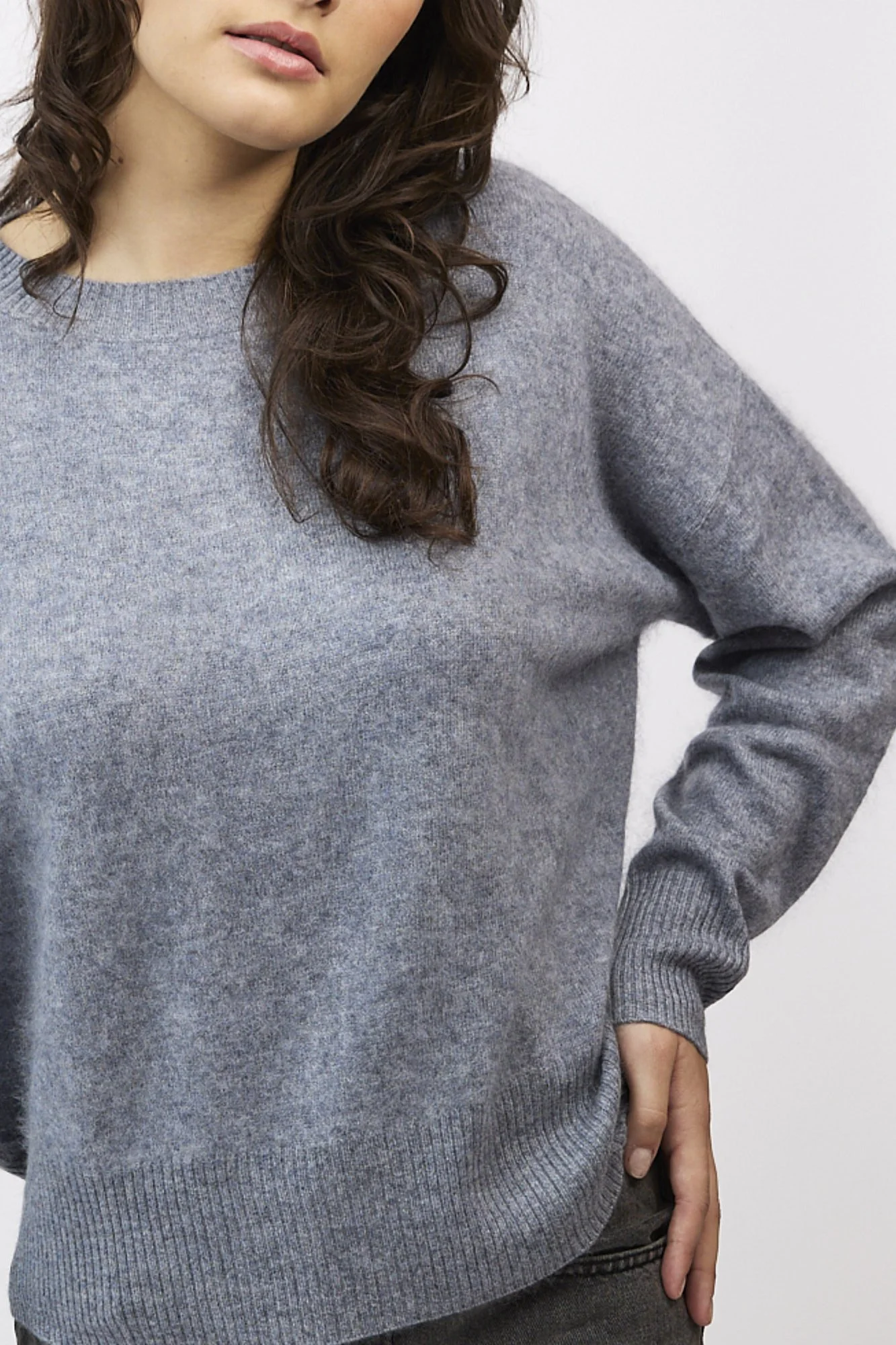 Mia Fratino_26938_Edith Crew_Smoke_ 2.jpeg