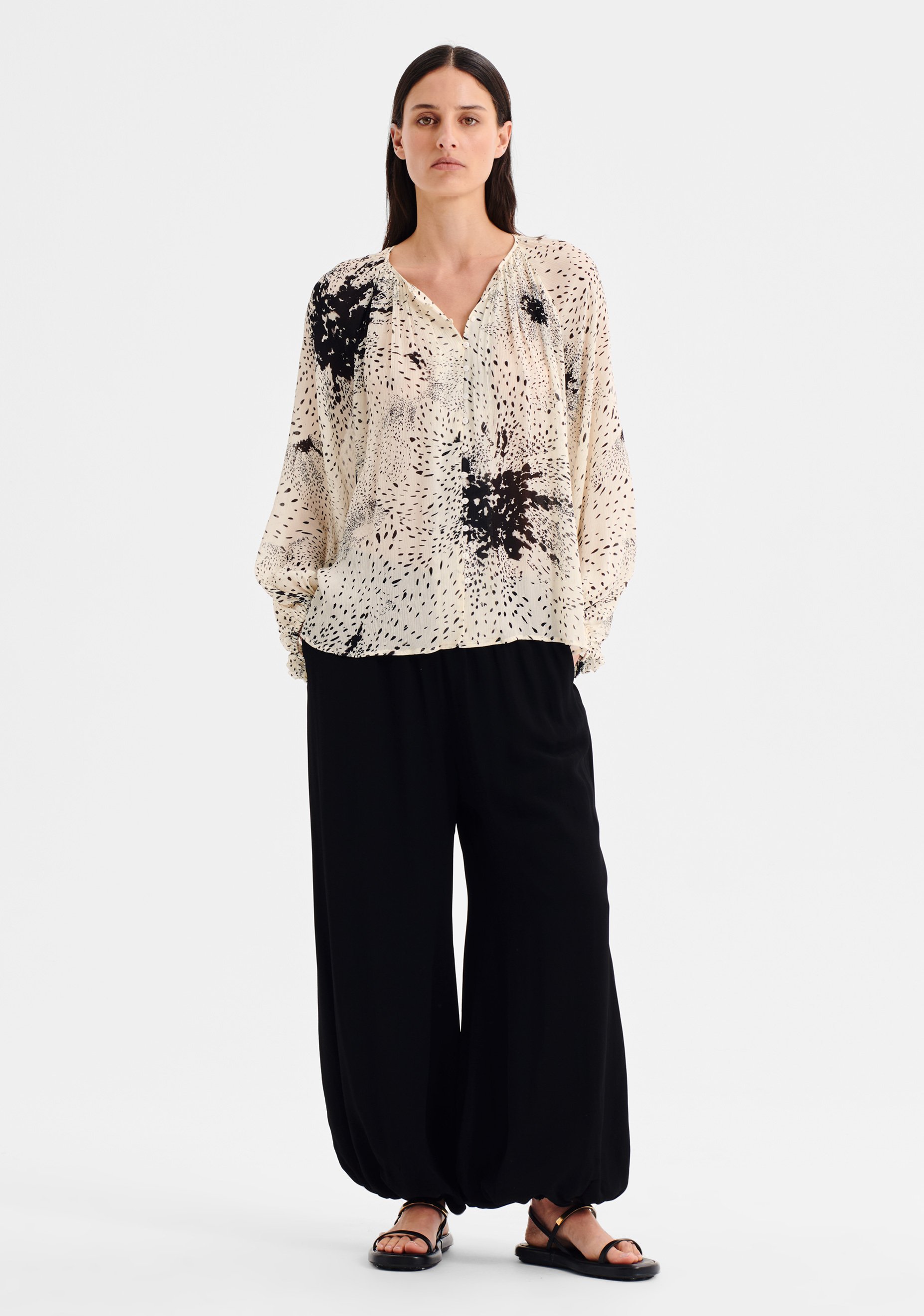 Morrison-AW26-Florian-Blouse-Ecru+Print_1.jpeg