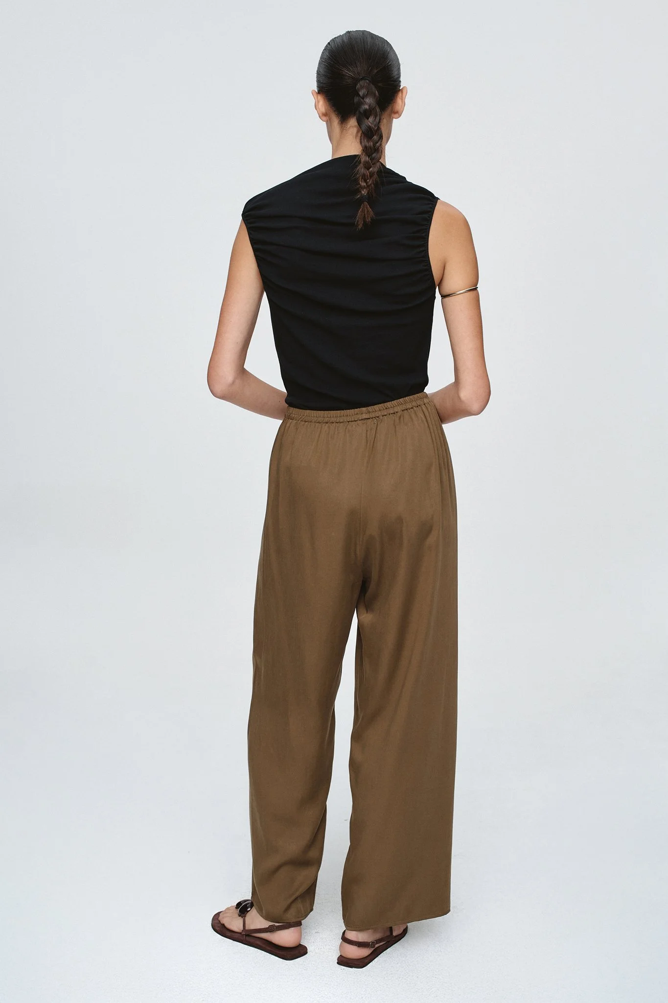 RENEE PANT LAUREL5.jpeg