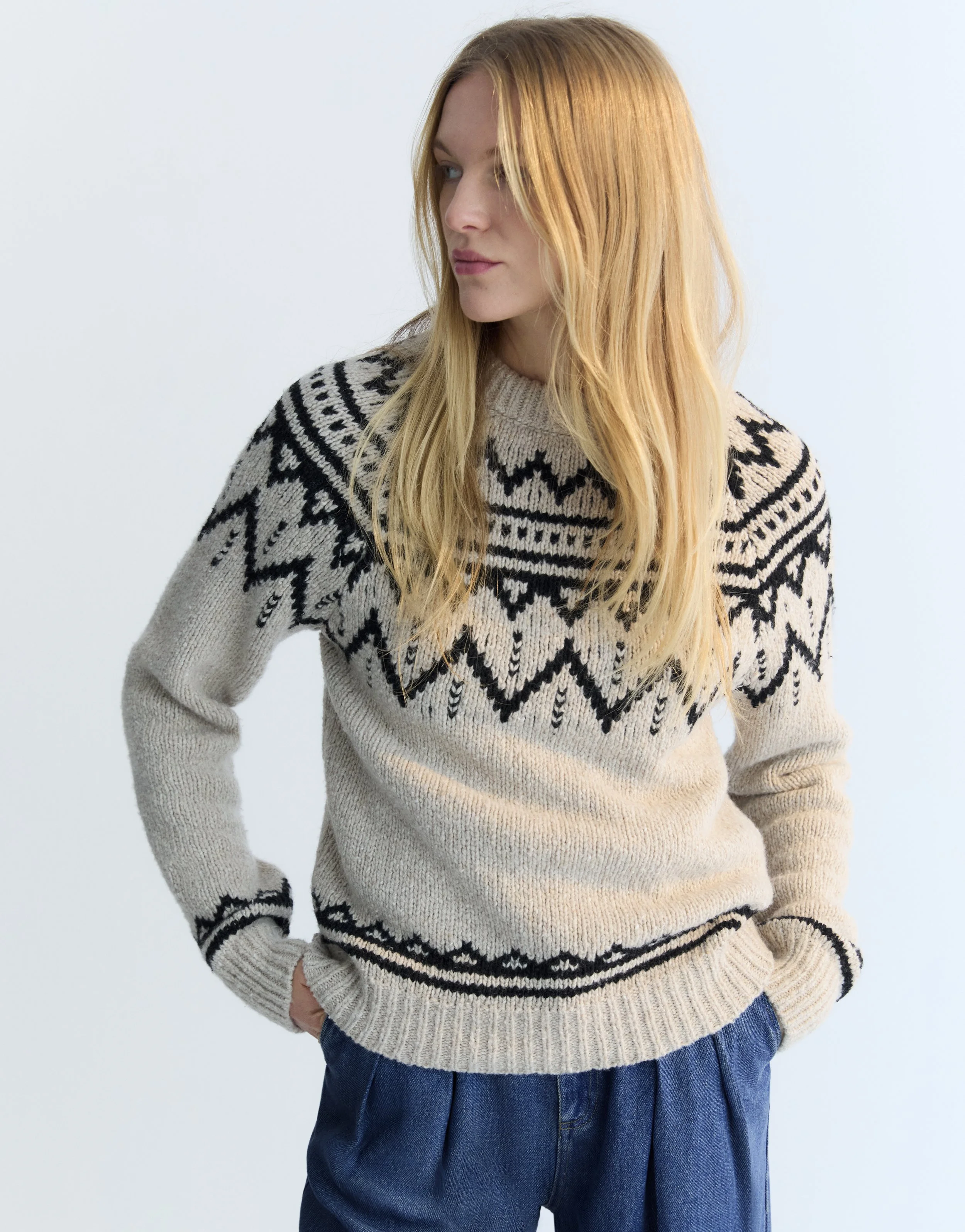 THE NEW SOCIETY | WOOL BLEND BEIGE AND BLACK NORDIC SWEATER.