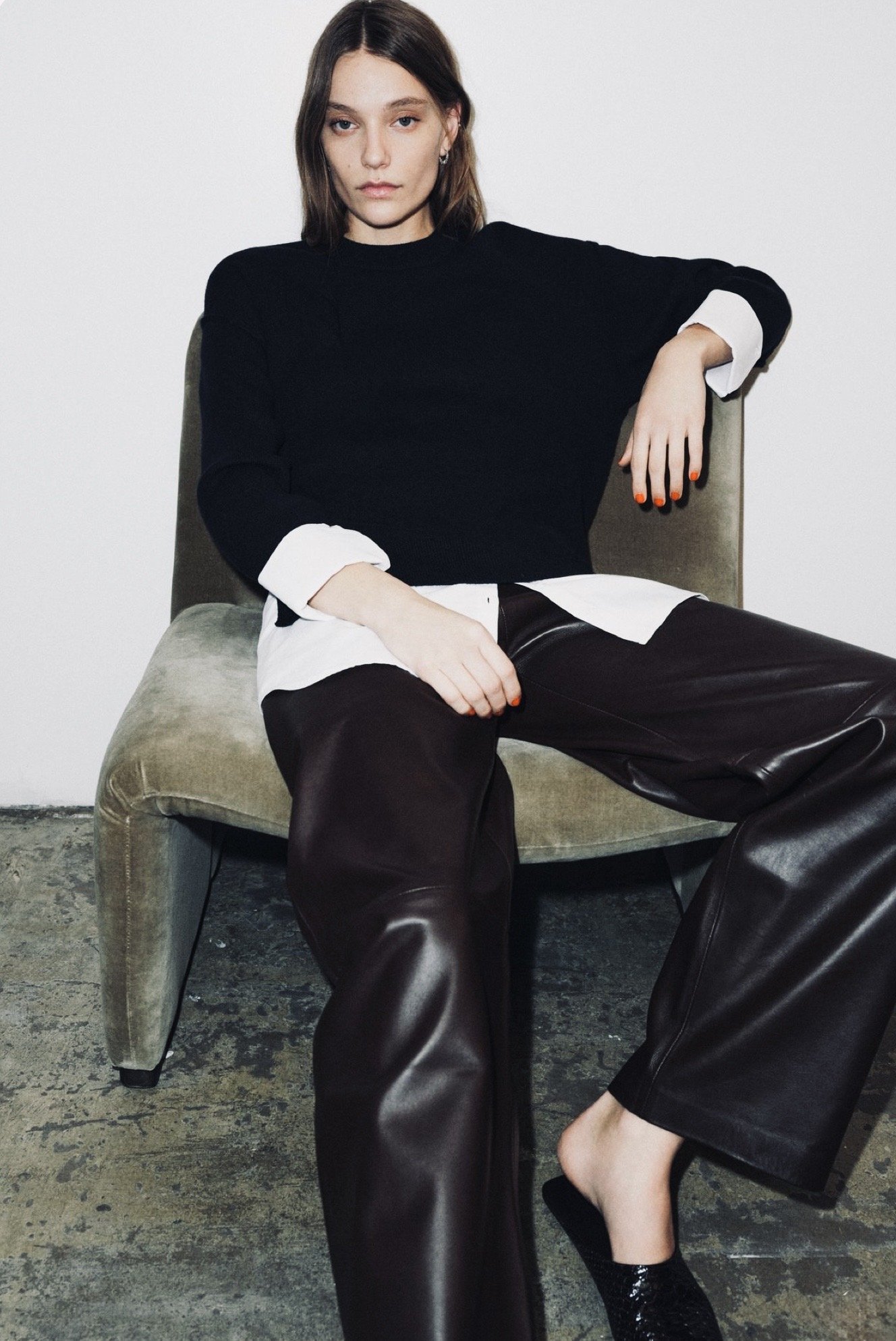 DEA | BLACK  LEATHER WIDE LEG PANTS.