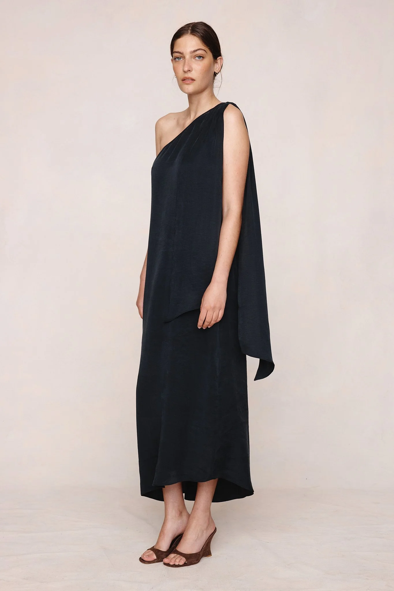 ROSA DRESS BLACK3.jpeg