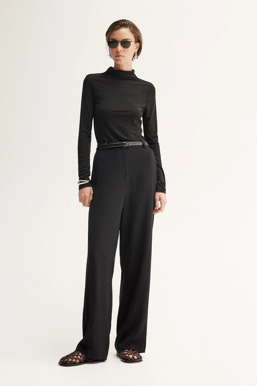 K61669_BLK_K61358_BLK_5 5.jpg