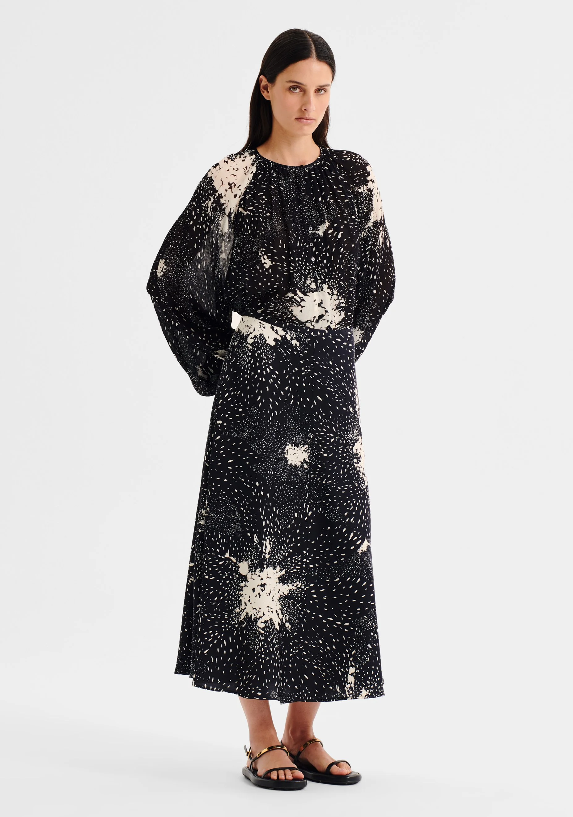 MORRISON | BLACK FLORIAN BLOUSE.