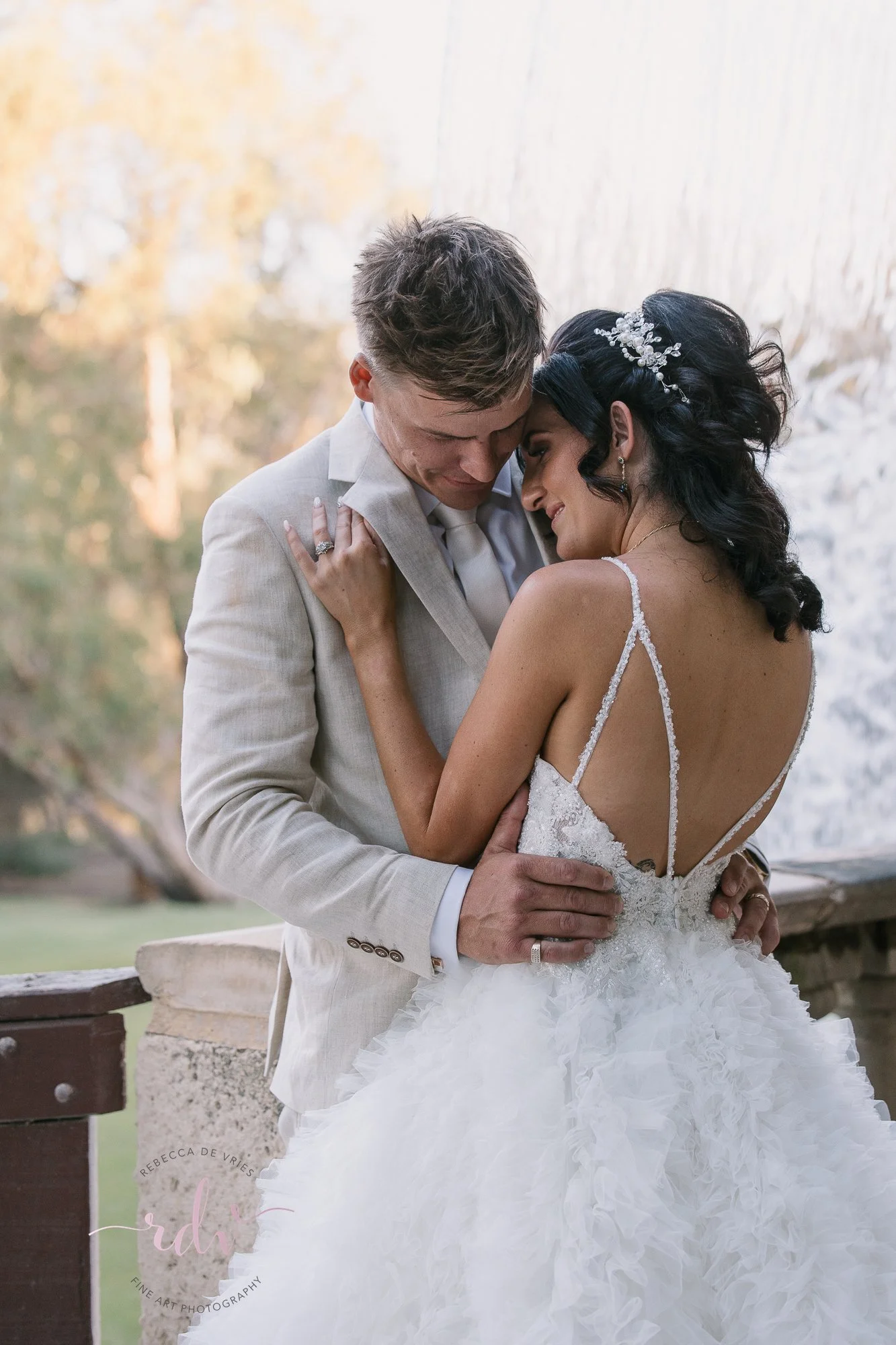 Perth Wedding Photography. Caversham house. Bride and groom portrait photos.