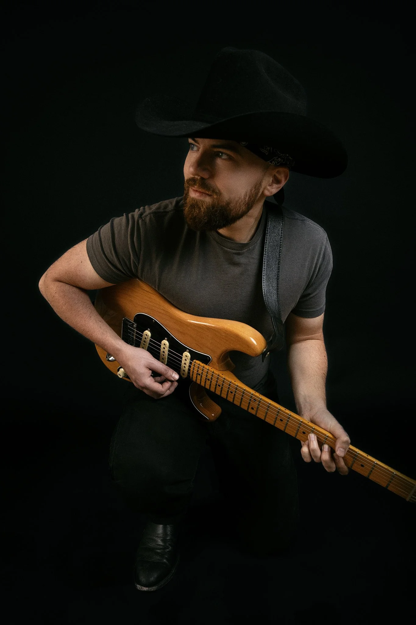 jt-studio-031026-0107 1.jpg