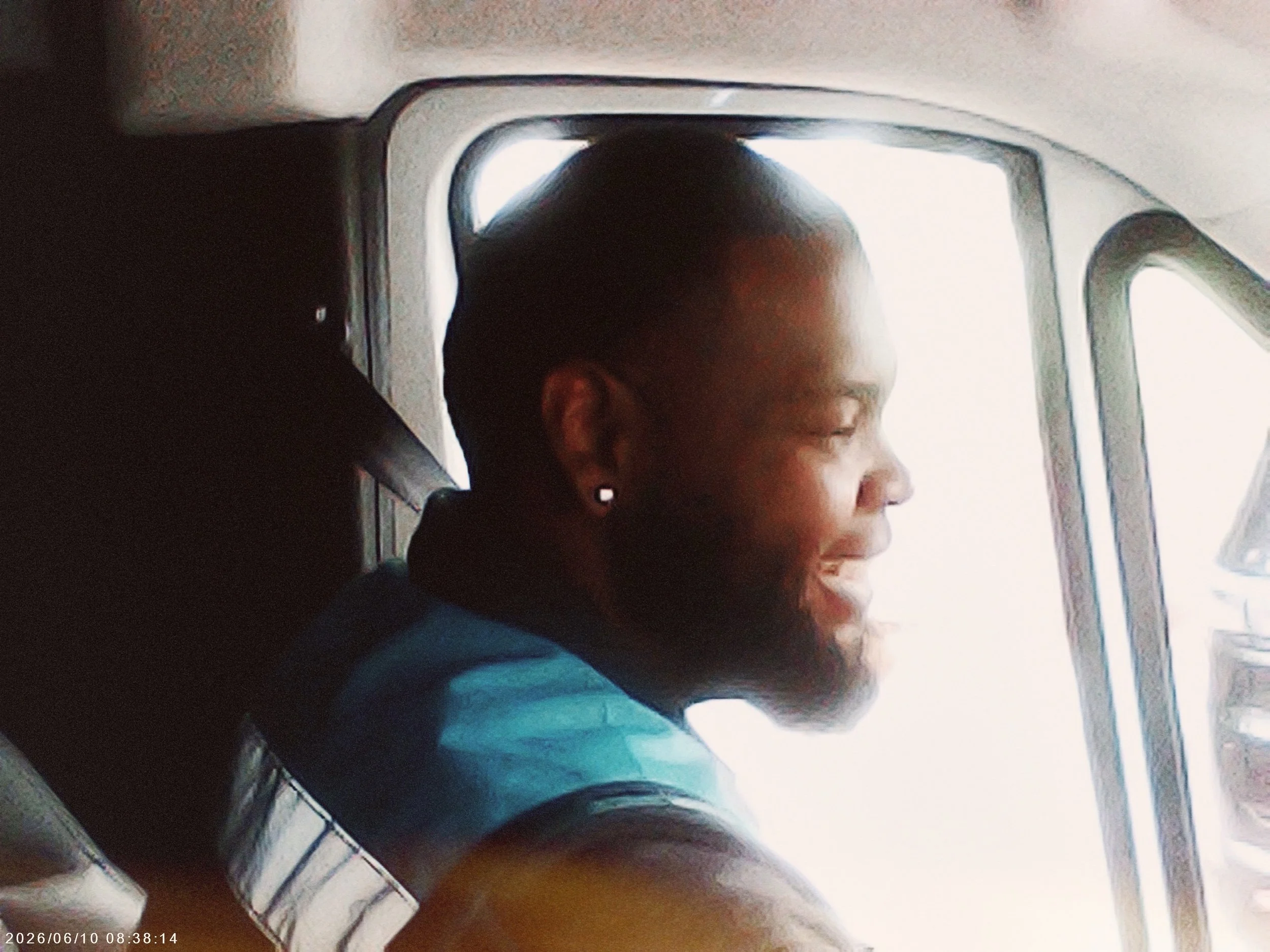Well, I did say I was going to start an Amazon Delivery Driver series with my tiny camera&hellip; so here we go! 📸

Meet my buddy Fred! He makes beats and bowls like a pro. 🎳🥁 I asked him to pick a song, and he went with &ldquo;Fix What You Didn&r