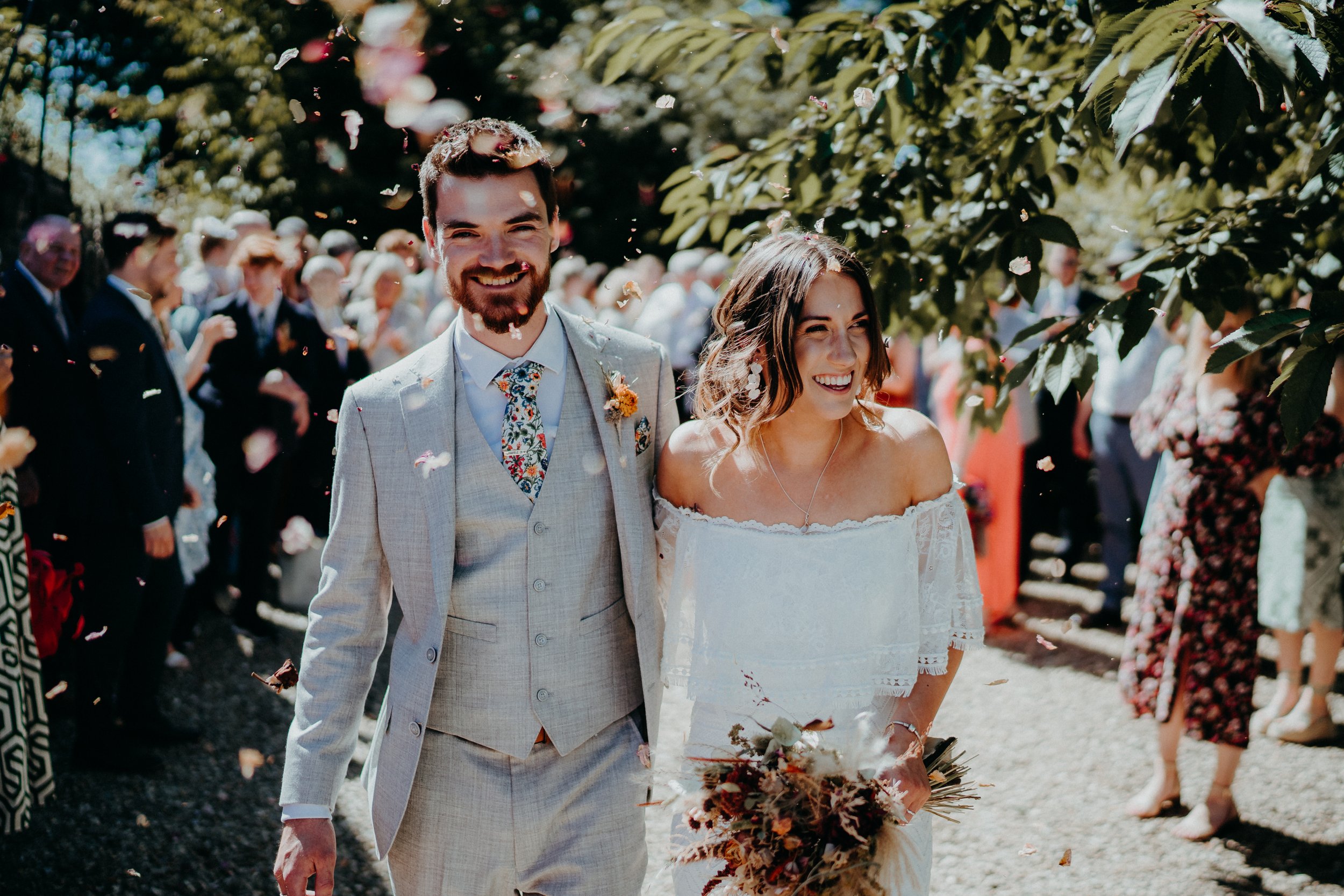 Park Farm Wedding Confetti Photo0002.jpg