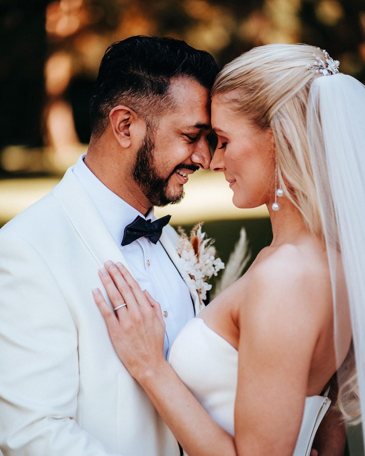 Jennifer &amp; Adrian - The Orangery, Maidstone
.
.
.
.
.
#wedding #elopementlove #elopement #weddingphotography #humanistceremony&nbsp;#confettiwedding #surreywedding #humanist #surreyweddingphotographer #woodlandwedding #confettiphoto #bridetobe202