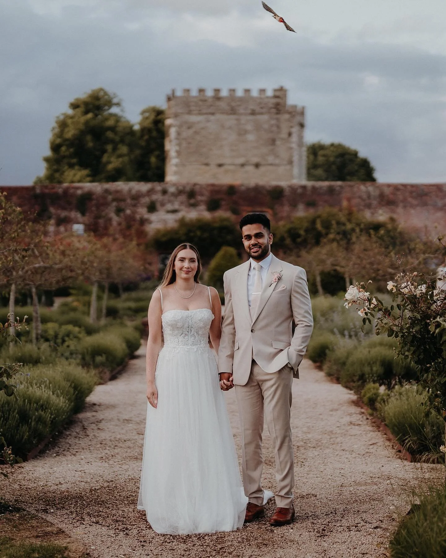 Some of my favourite photos from Chloe &amp; Dilshan&rsquo;s beautiful wedding at The Walled Garden at Cowdray. Such a lovely day 😍

Venue: @cowdray_thewalledgarden @thewalledgardencowdray @cowdrayhouse  @cowdrayestate 
MUA: @beckyhowiemua 
Hair: @g