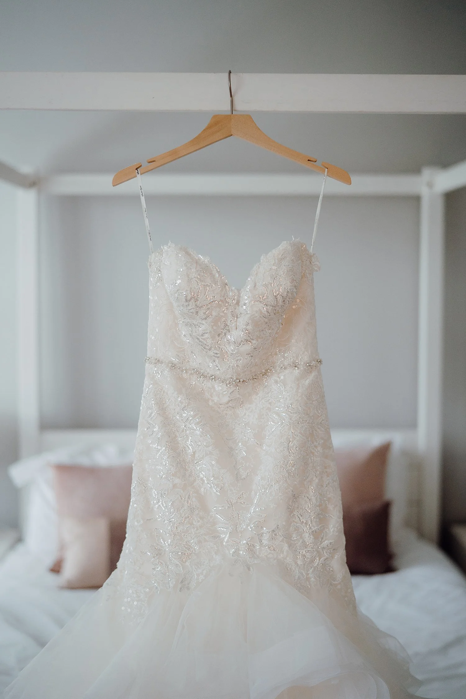 Northbrook Park Wedding Photos0020.jpg