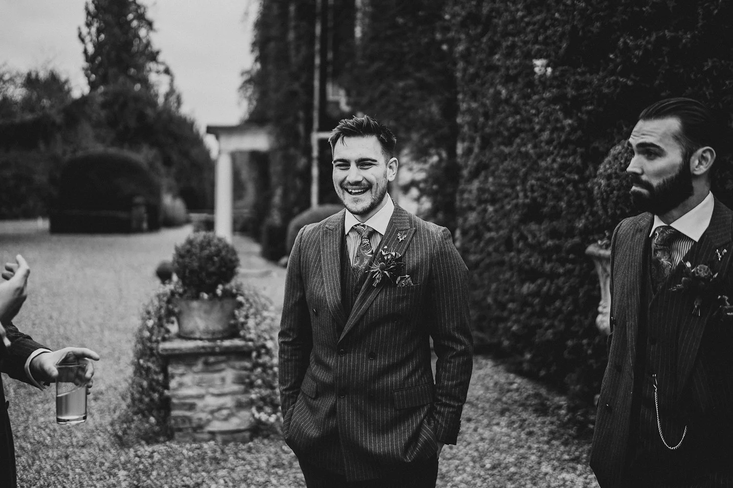 Northbrook Park Wedding Photos0059.jpg
