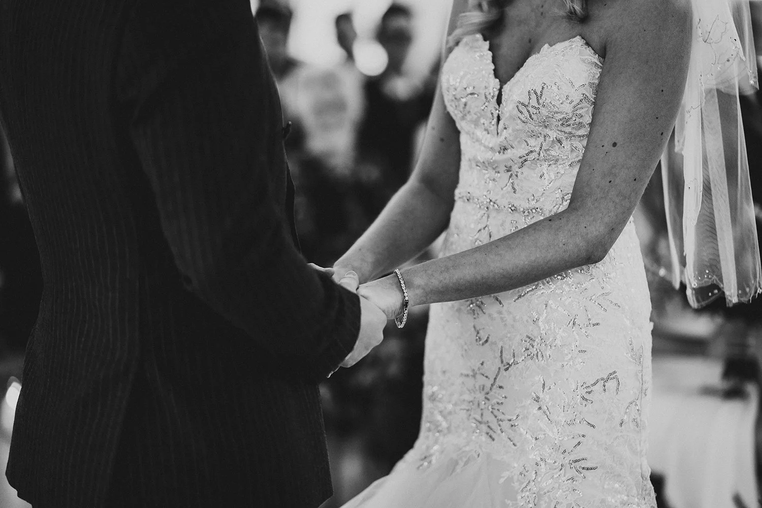 Northbrook Park Wedding Photos0082.jpg