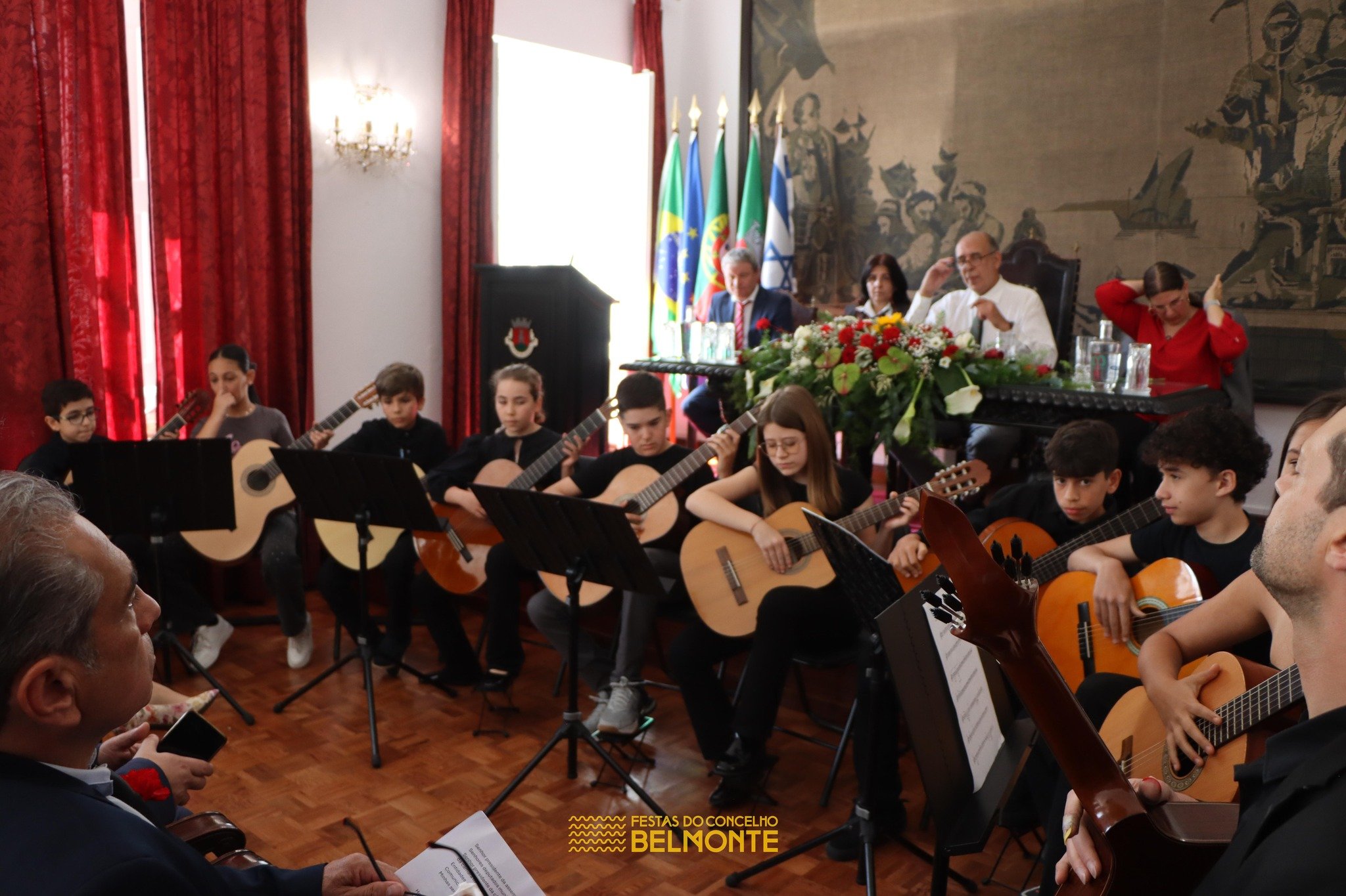 Momento Musical Sessão Solene 25 de abril.jpg