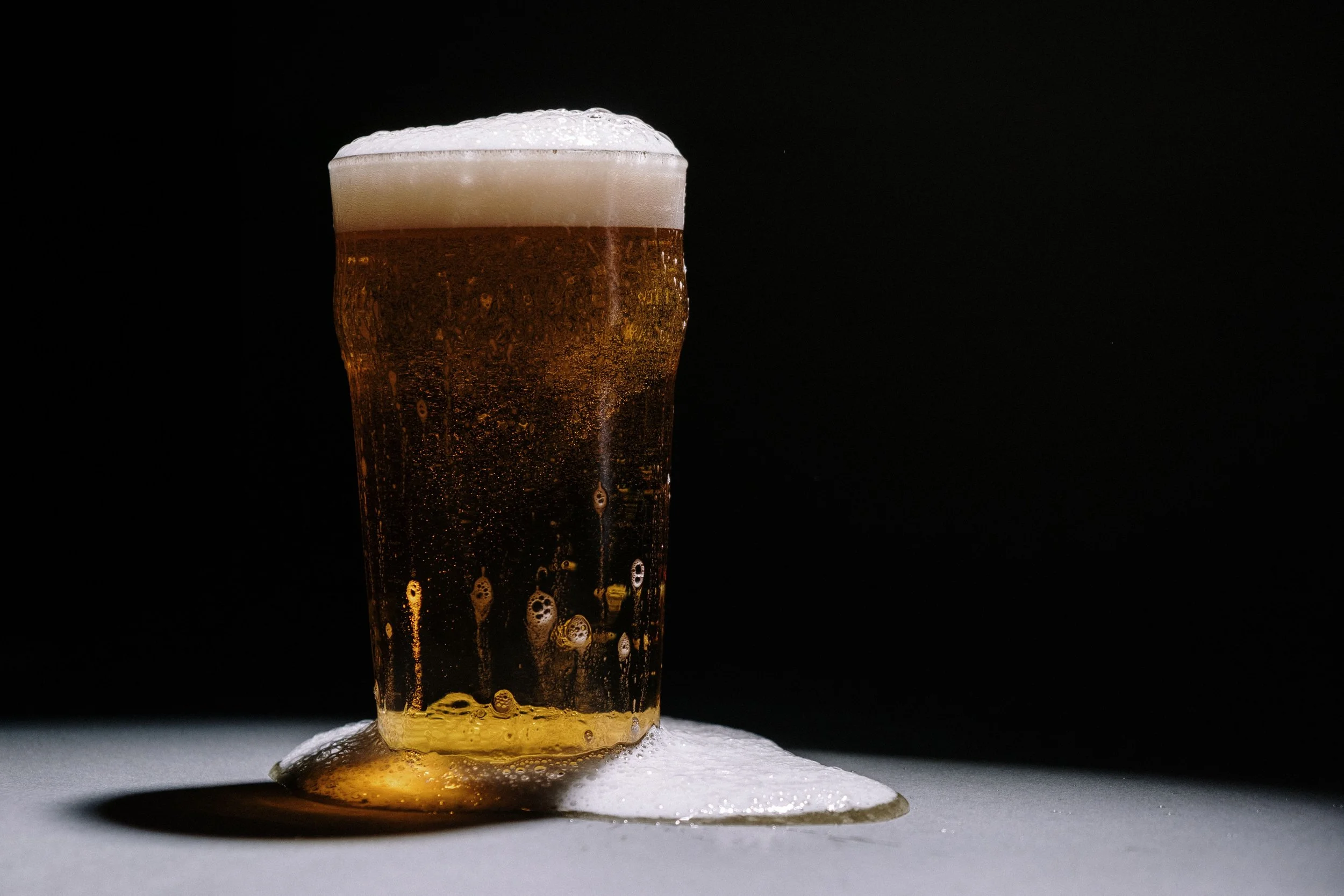 kollex Bier-Monitor 2026 - Internationaler Tag des Bieres: Jeder achte Bier-Liter in der Gastro wird alkoholfrei
