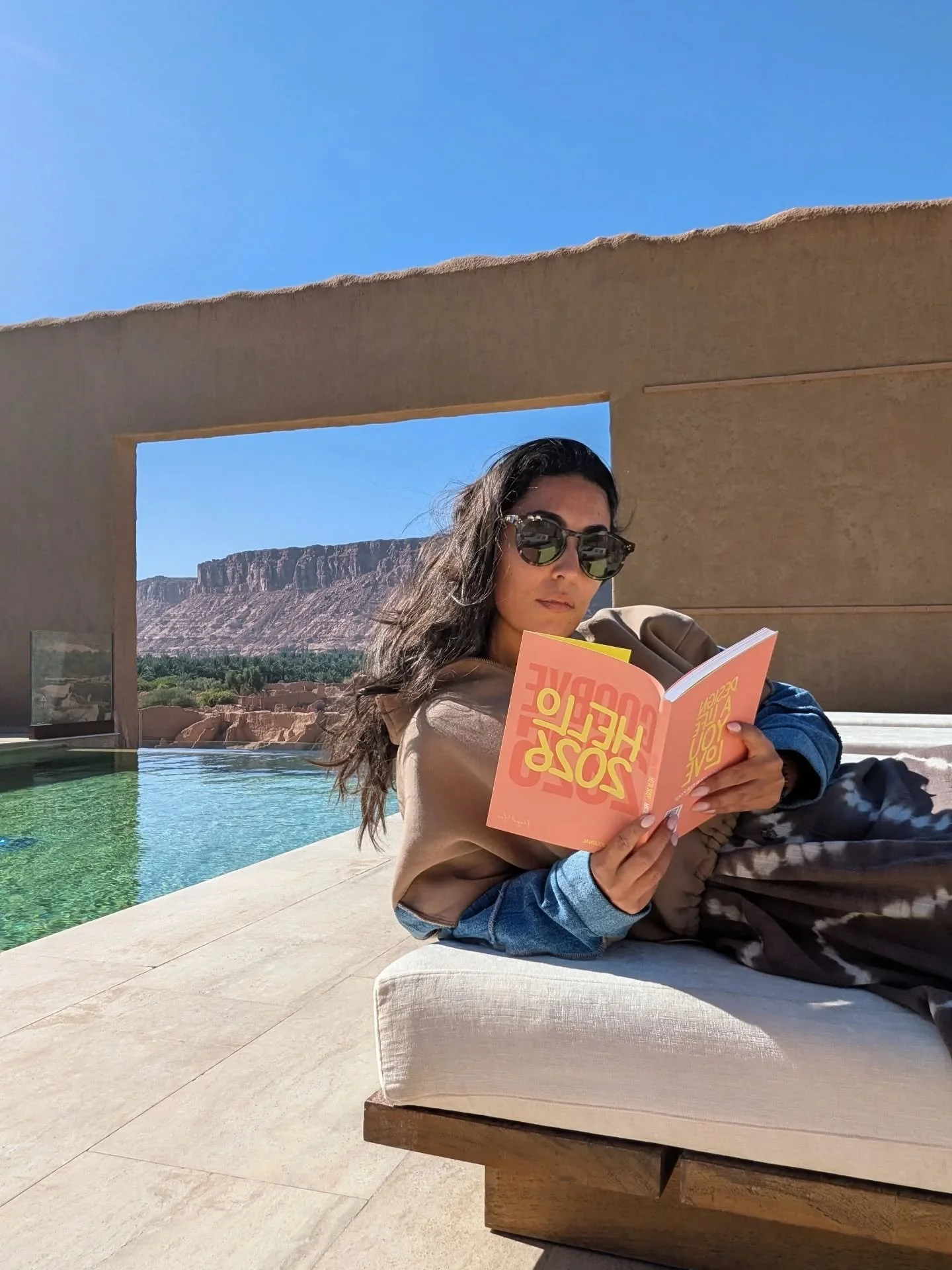 The pull of the East ❤️

Started the year on my annual trip with @julieb &ndash; this time exploring Saudi Arabia for the first time. We spent a few days at @dartantora, an eco-lodge built into the rocks of AlUla, an oasis in the desert lit with cand