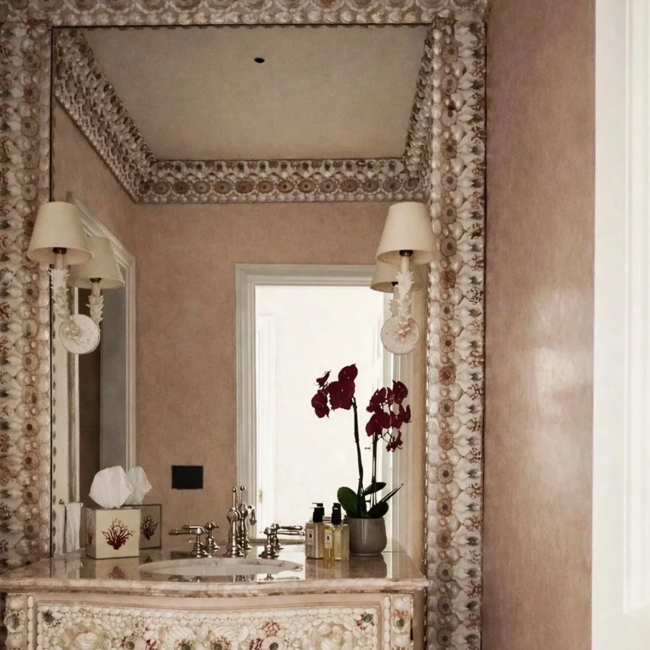 Powder Room, Bahamas
