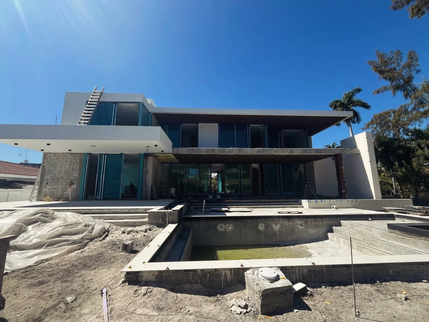 This private residence is moving along swimmingly, finishing touches are just around the corner!

Happy Friday to all ☀️