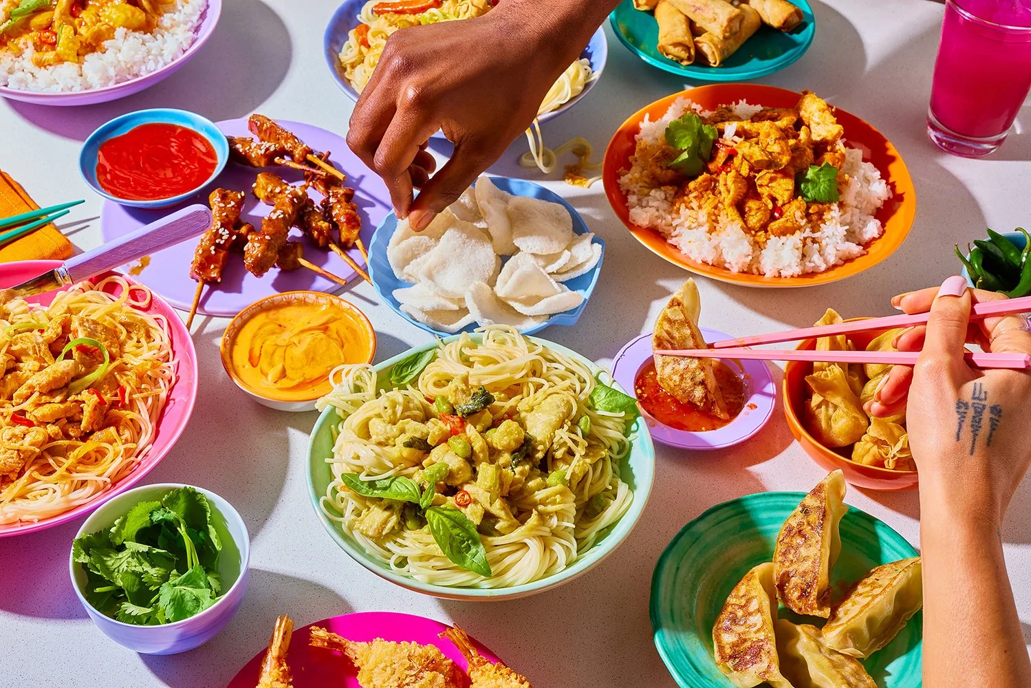 FoodPhotographerLondon_CharlotteNott-Macaire_KitchenJoy_BigNightIn_TableScene11.jpg