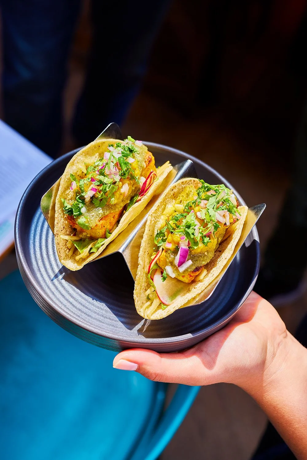 FoodPhotographerLondon_CharlotteNott-Macaire_Wahaca_HalloumiTacos_InSitu.jpg