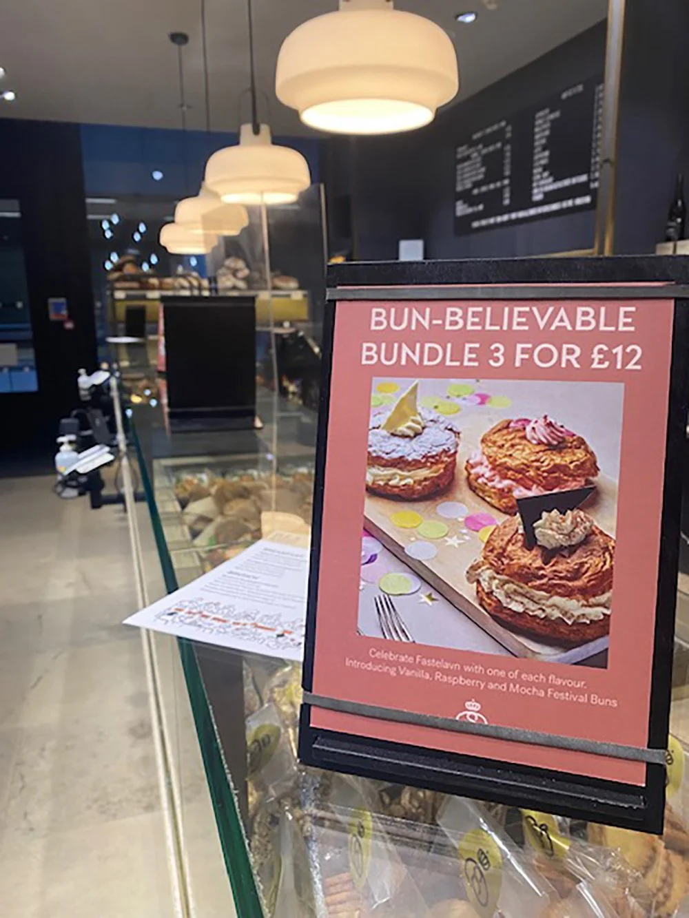 FoodPhotographerLondon_CharlotteNott-Macaire_OleSteen_BunBeliveablePoster_InSitu .jpg