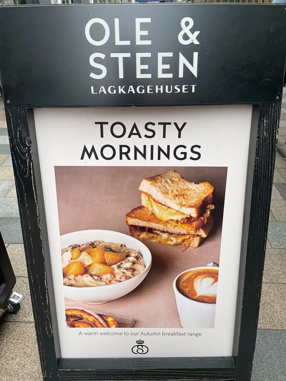 FoodPhotographerLondon_CharlotteNott-Macaire_OleSteen_ToastyMorningsPoster_InSitu.jpg