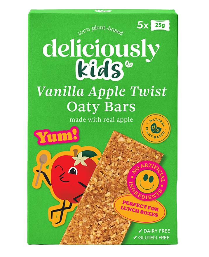 FoodPhotographerLondon_CharlotteNott-Macaire_DeliciouslyElla_VanillaAppleTwistOatyBarsPackshot.png