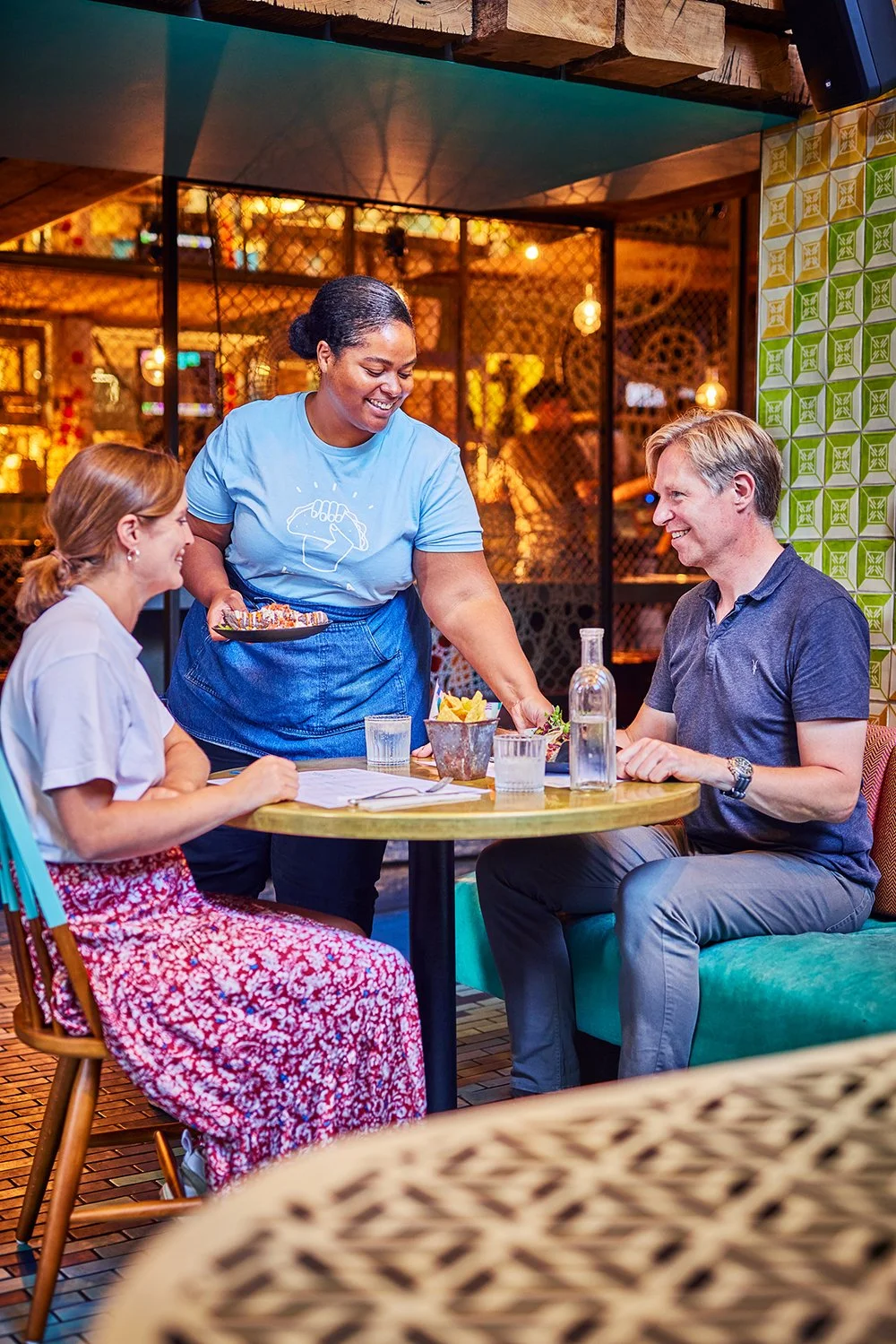 FoodPhotographerLondon_CharlotteNott-Macaire_Wahaca_Waiter.jpg
