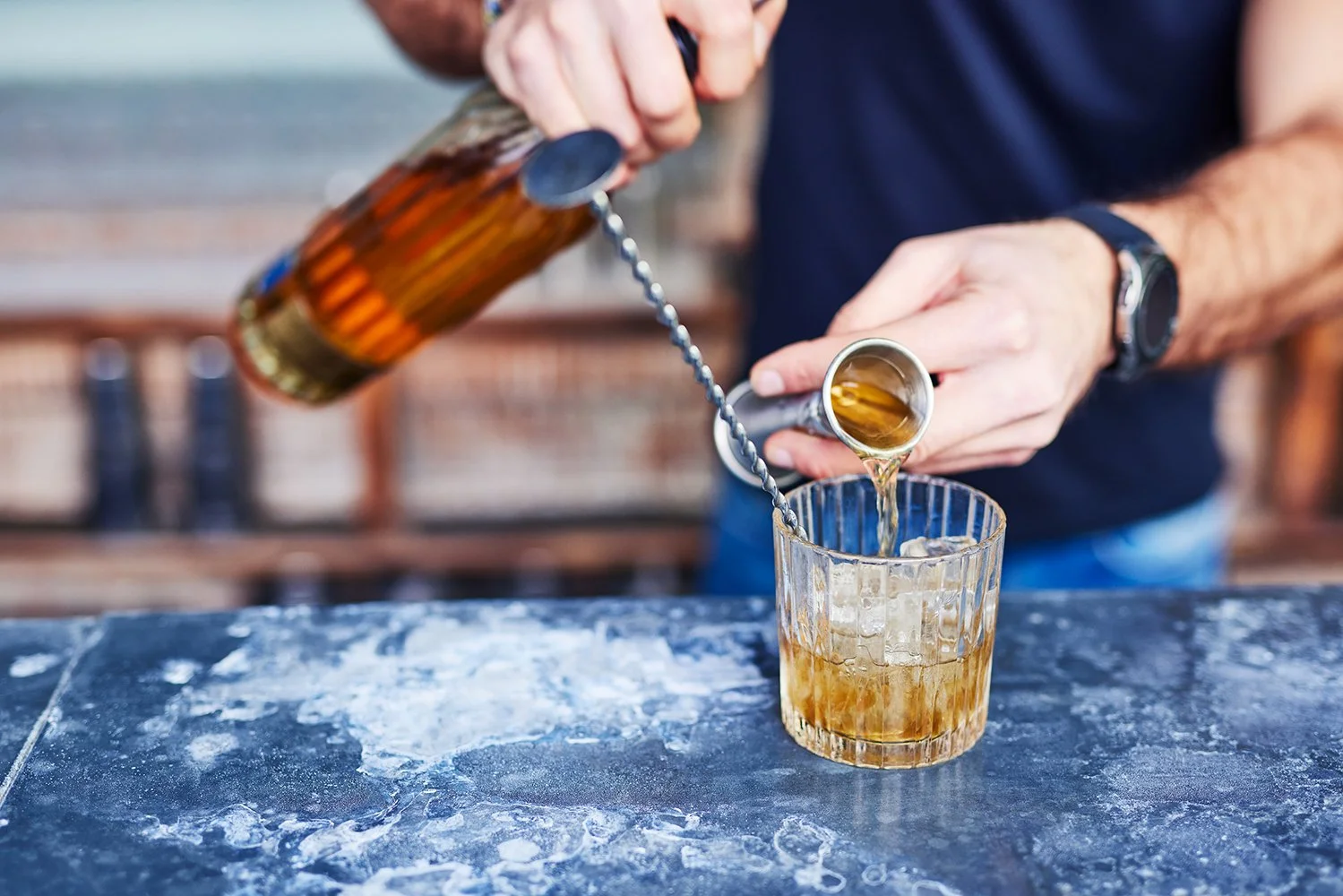 FoodPhotographerLondon_CharlotteNott-Macaire_Wahaca_BarShots_CocktailMaking_OldFashioned_Pour.jpg