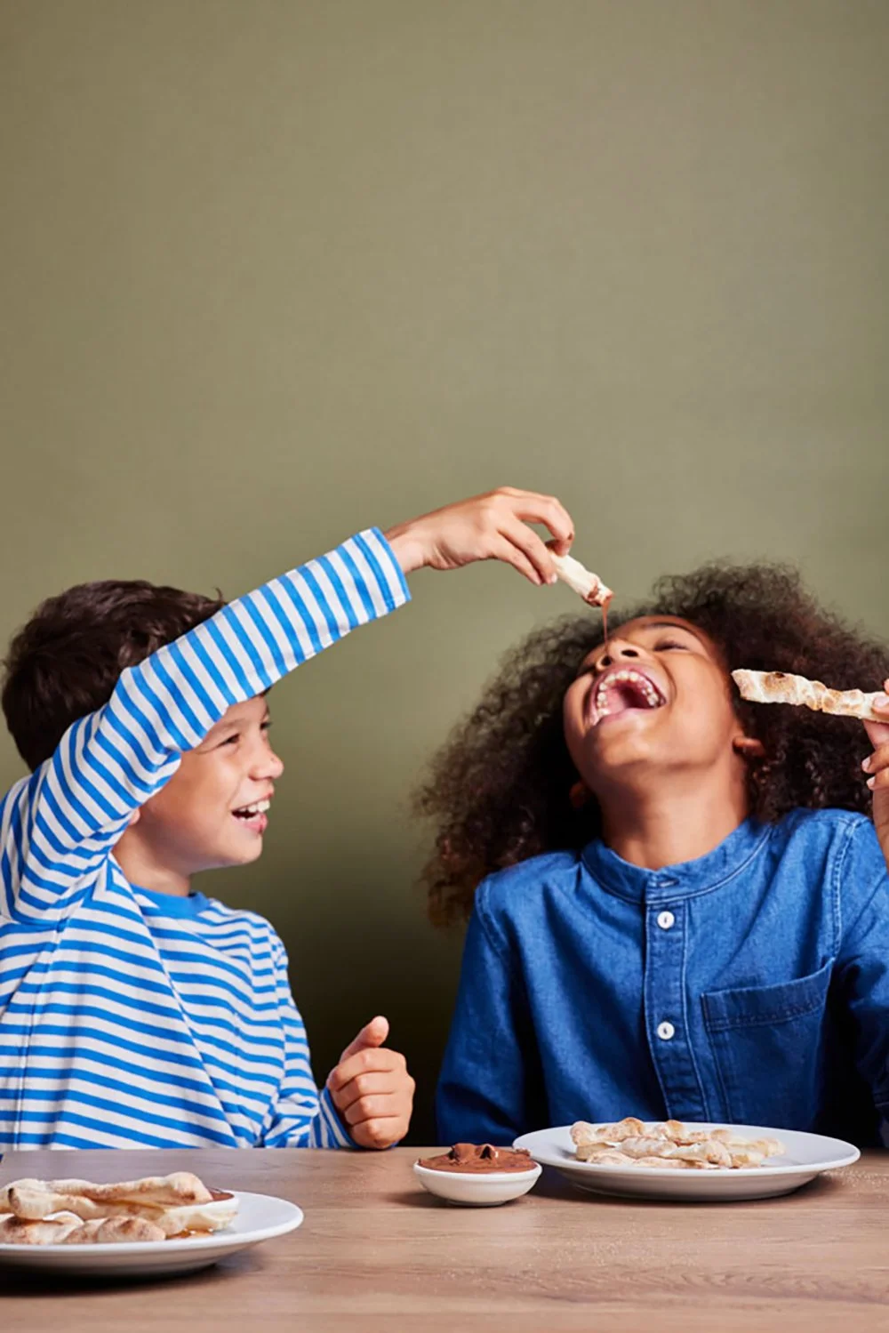 FoodPhotographerLondon_CharlotteNott-Macaire_Prezzo_KidsChocolateDippers.jpg