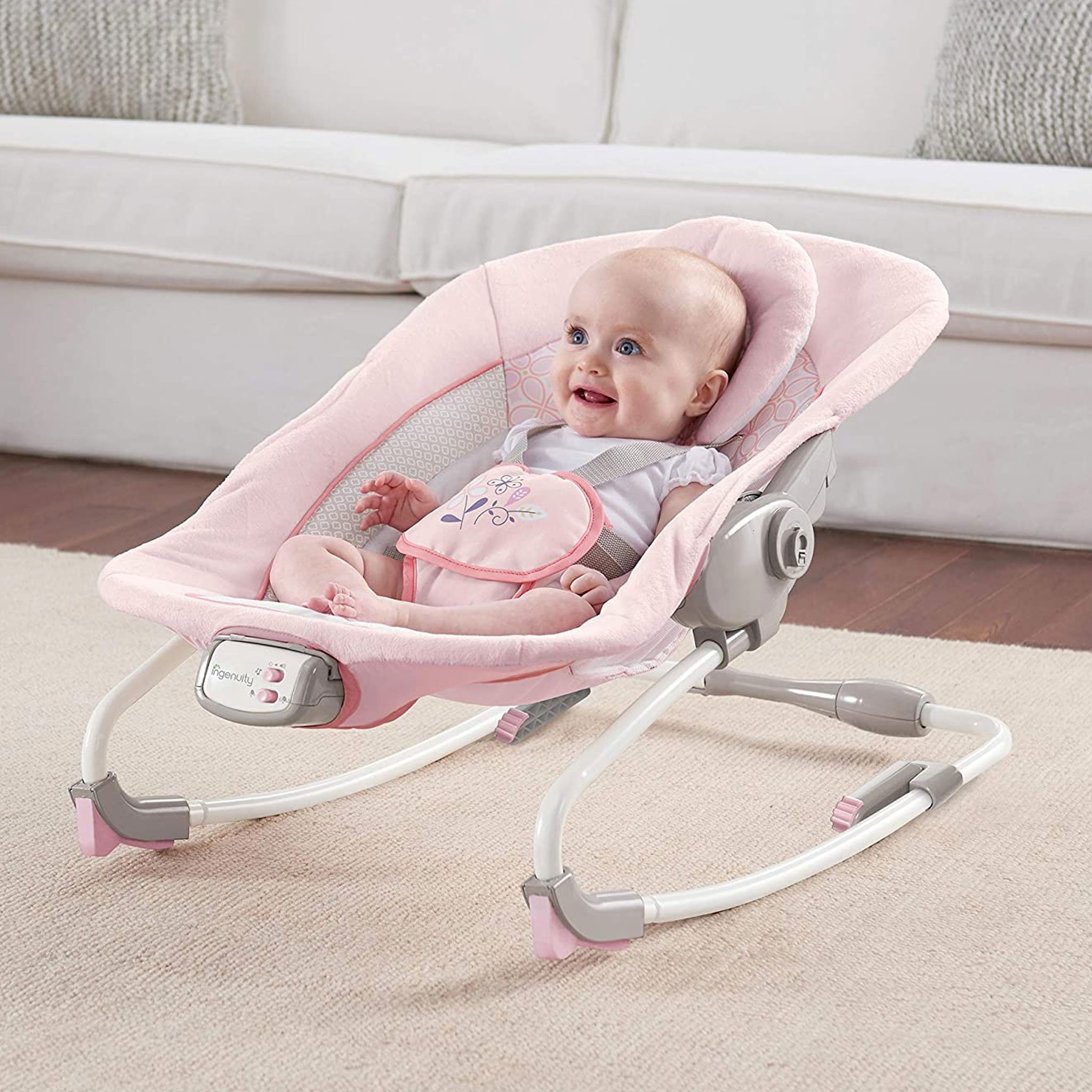 BBK-11276-sdraietta-rocker-rosa-18-kg-sediolina-nascita-kidsii-bright-starts-archetto-gioco-melodie-vibrazione-reclinabile-dondoloante-lifestyle-neonata.jpg