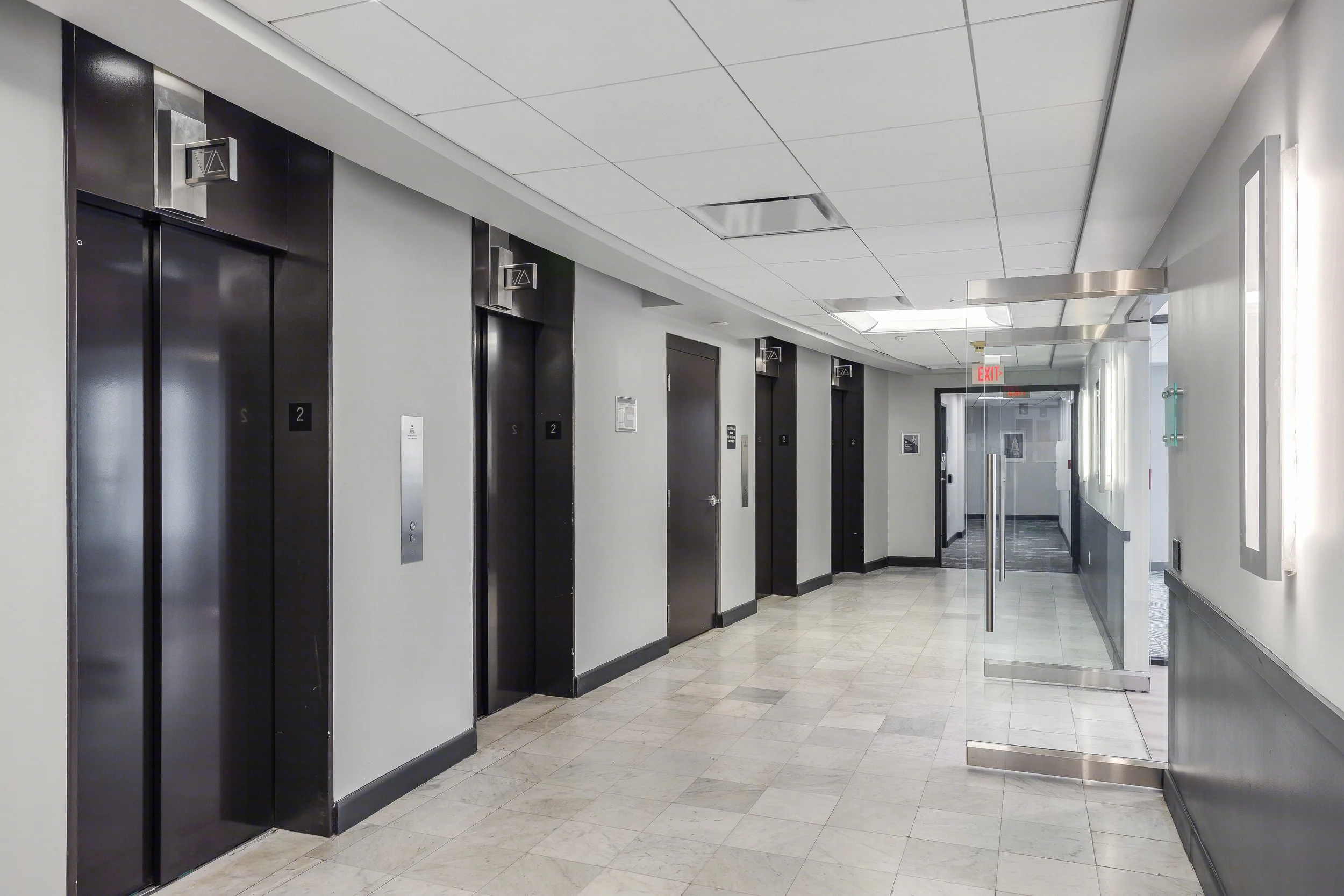 18TremontSt-Bos-Ste200_9646.jpg