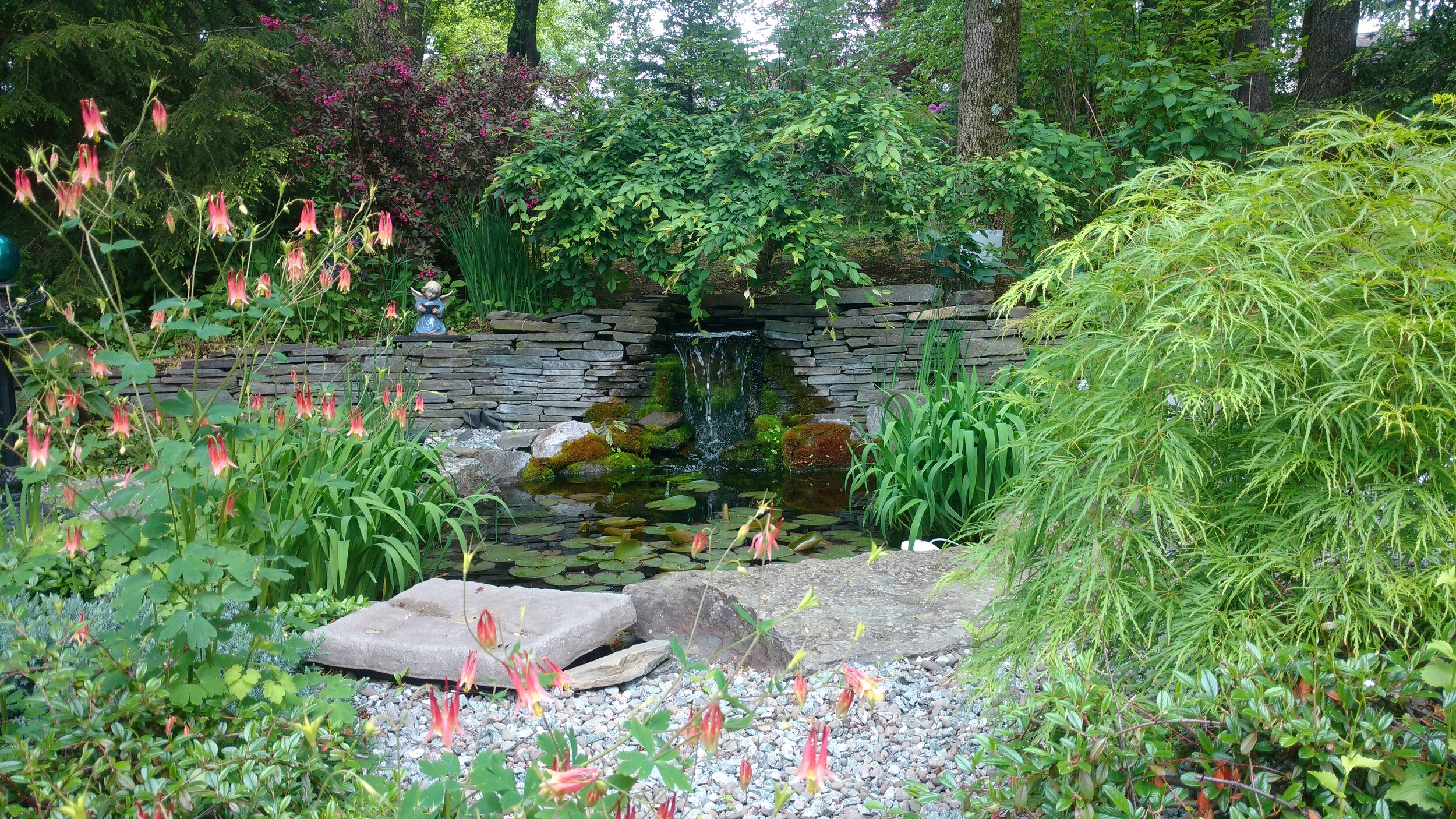 Ideas for Incorporating Bluestone in a Landscape Design in the