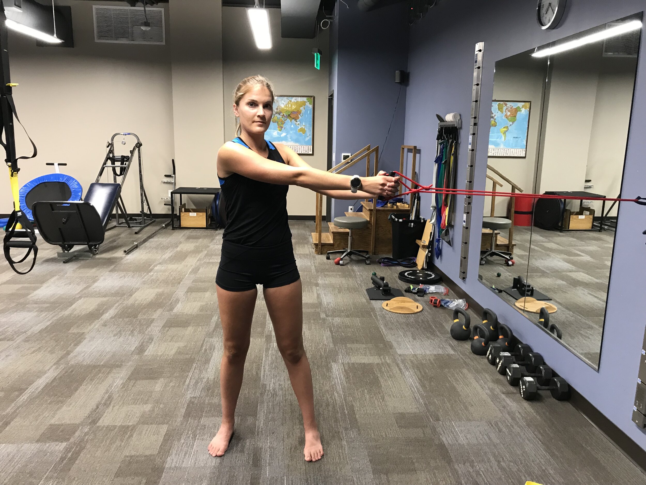 Long Arm Band Squat 1.jpeg
