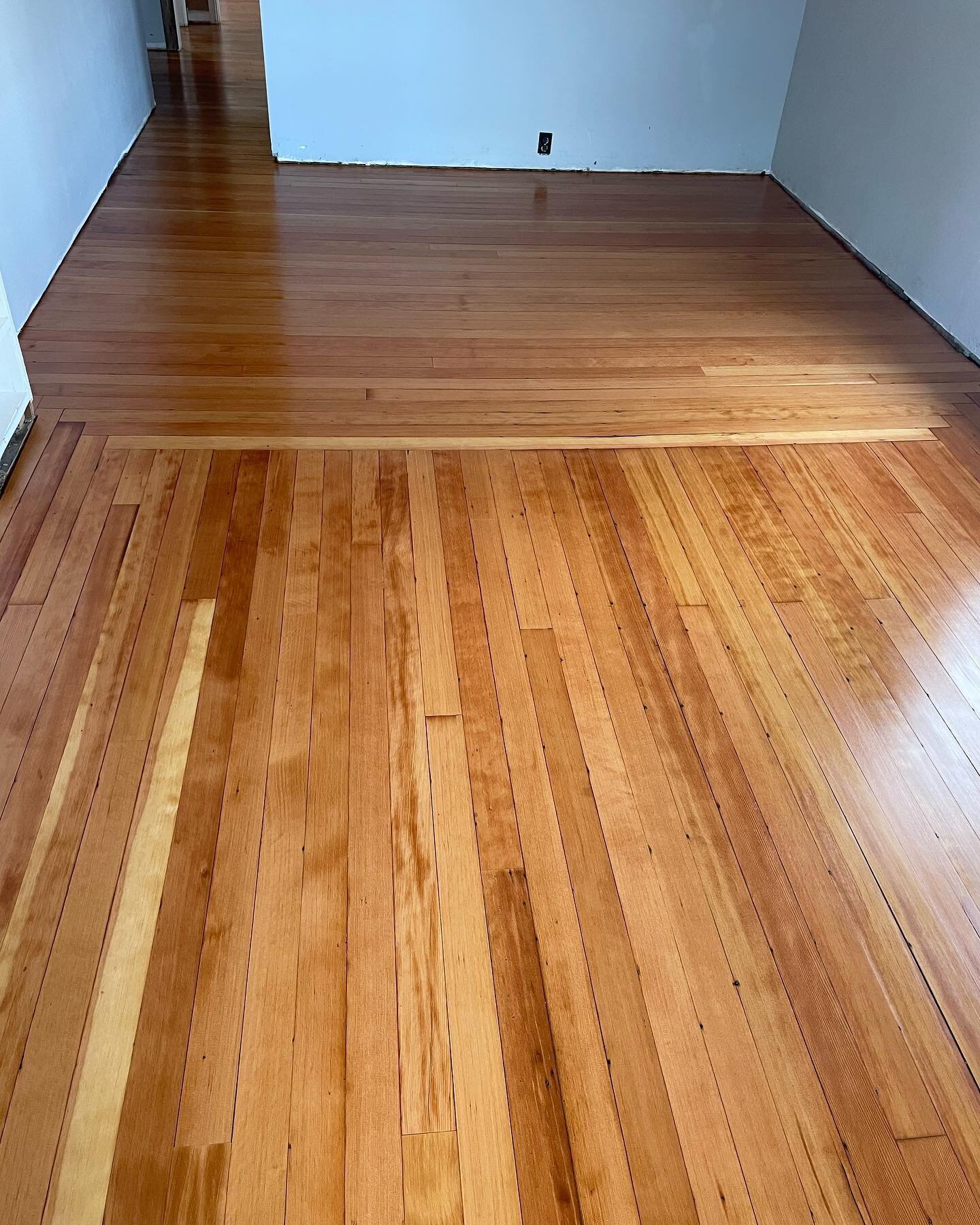 NOW HIRING! We&rsquo;re looking for hardworking individuals to add to our team. Excellent pay ($19-$37/hr DOE) and flexible schedule. We need an experienced hardwood floor crew leader and several crew helpers. If you&rsquo;re interested in making a g