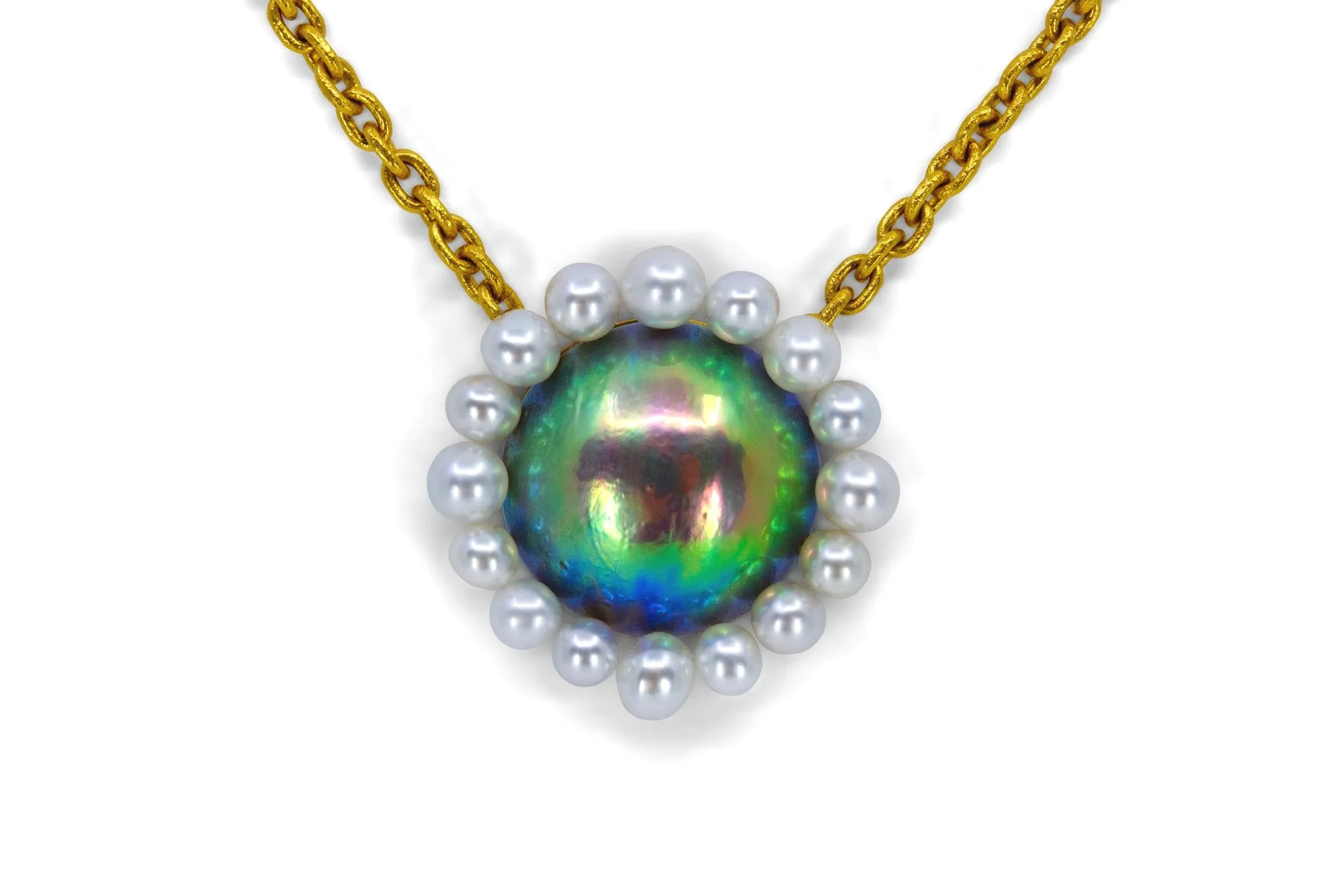 Pearl+on+Pearl+Pendant.jpg