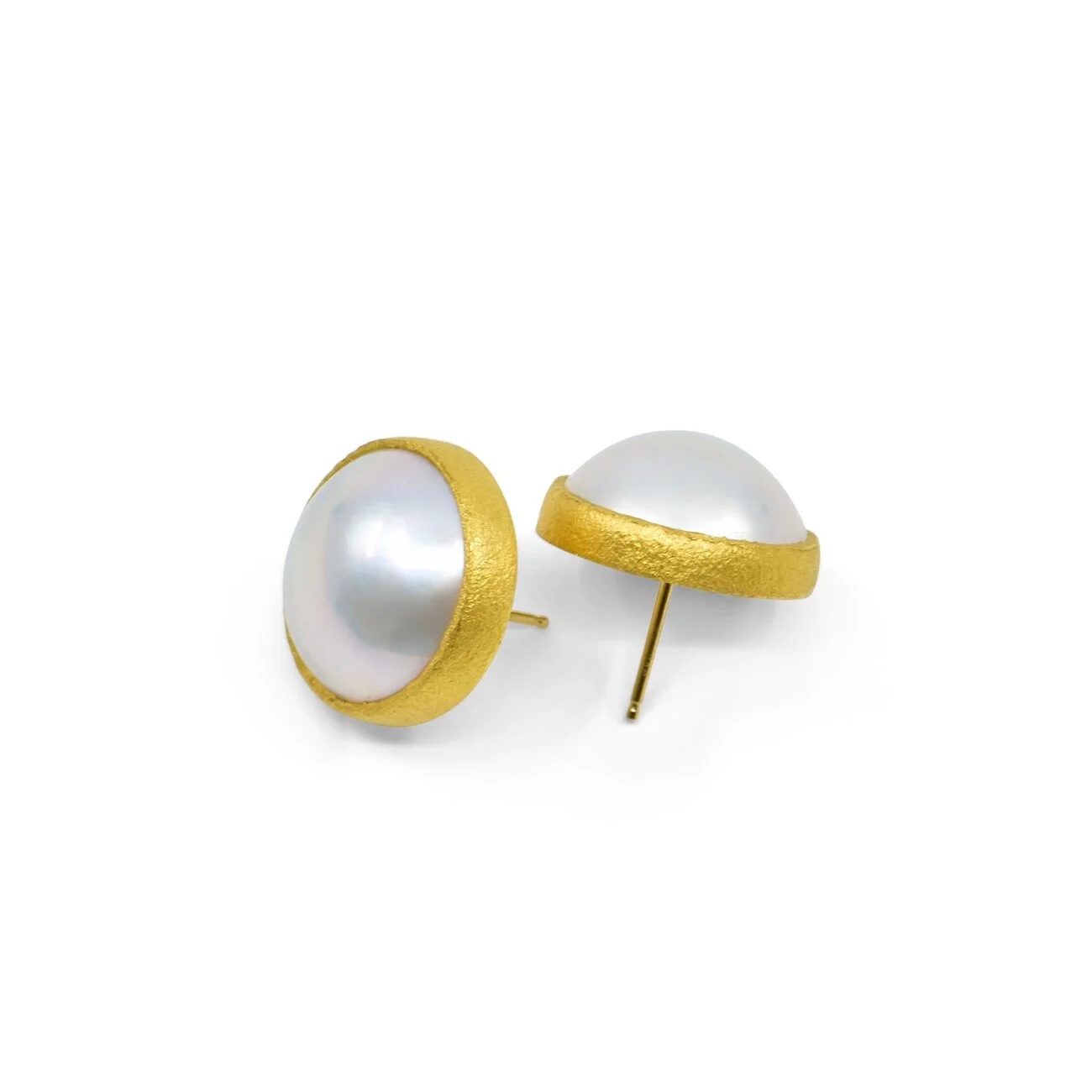 BARBARA BUSH PEARLS.jpg