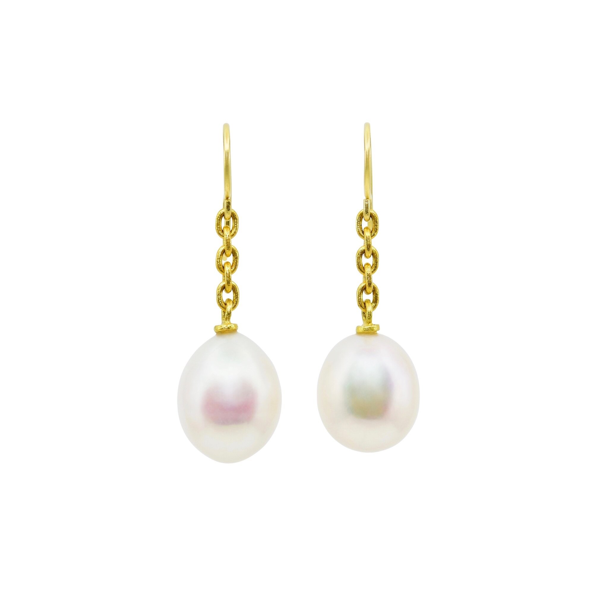 FW+Pearls+on+chains.jpg
