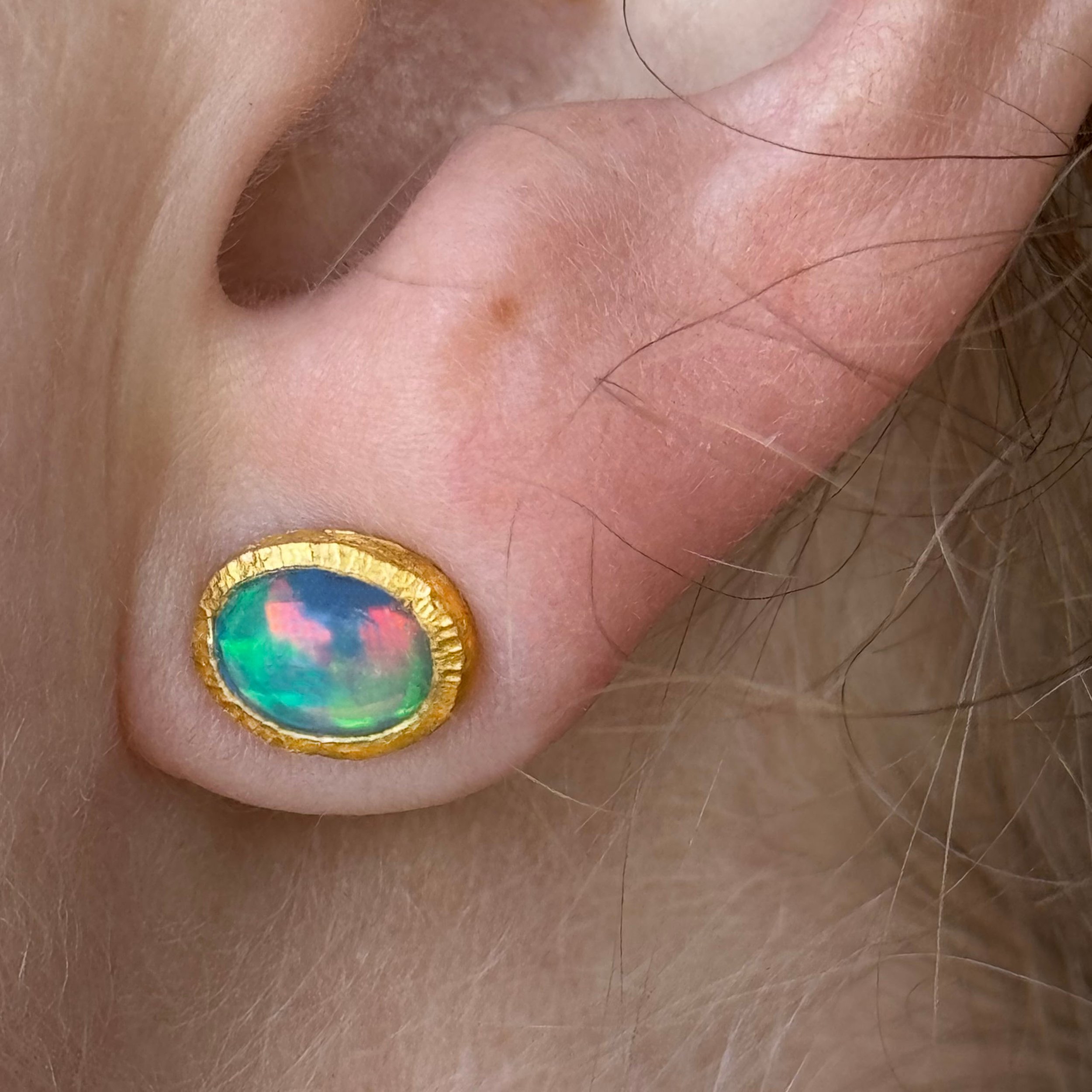 Oval Ethiopian Opals model.jpg