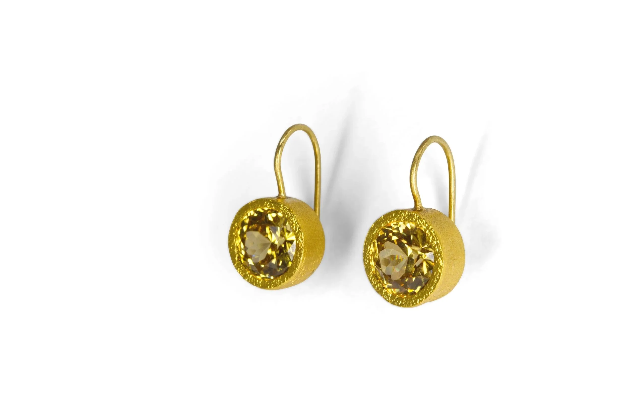 Yellow+Stone+Ears+3-4.jpg